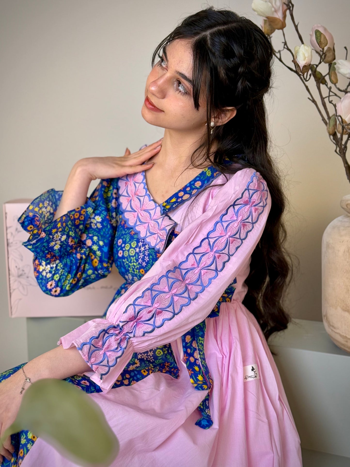 فستان قطن مع تطريز