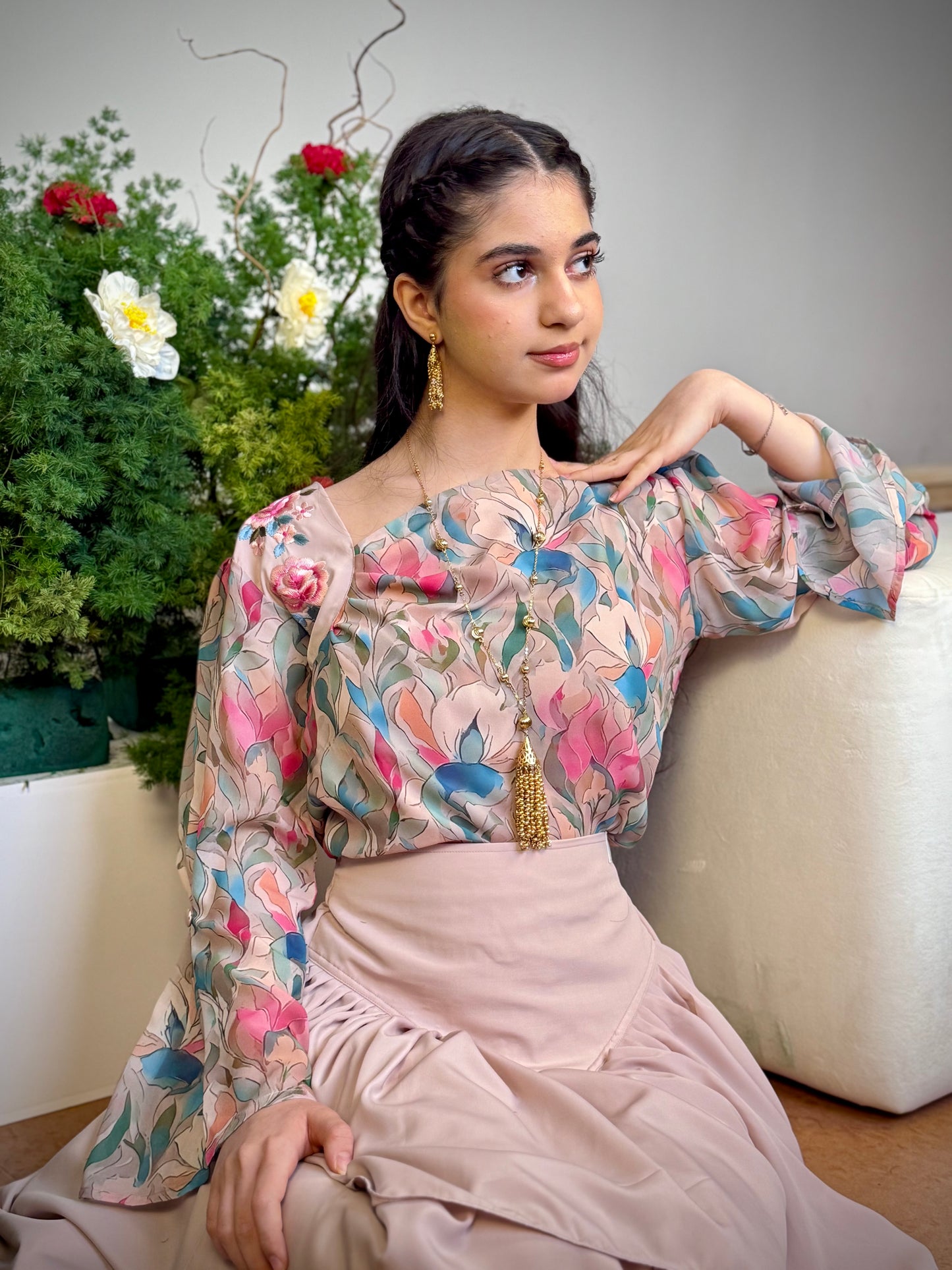 قميص شيفون وتنوره حرير تطريز103