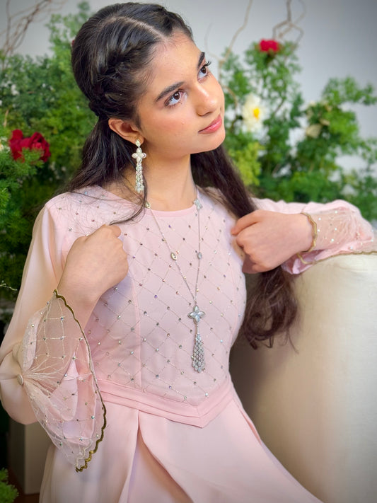 فستان من الكريب مع تور مزراي وريمبو