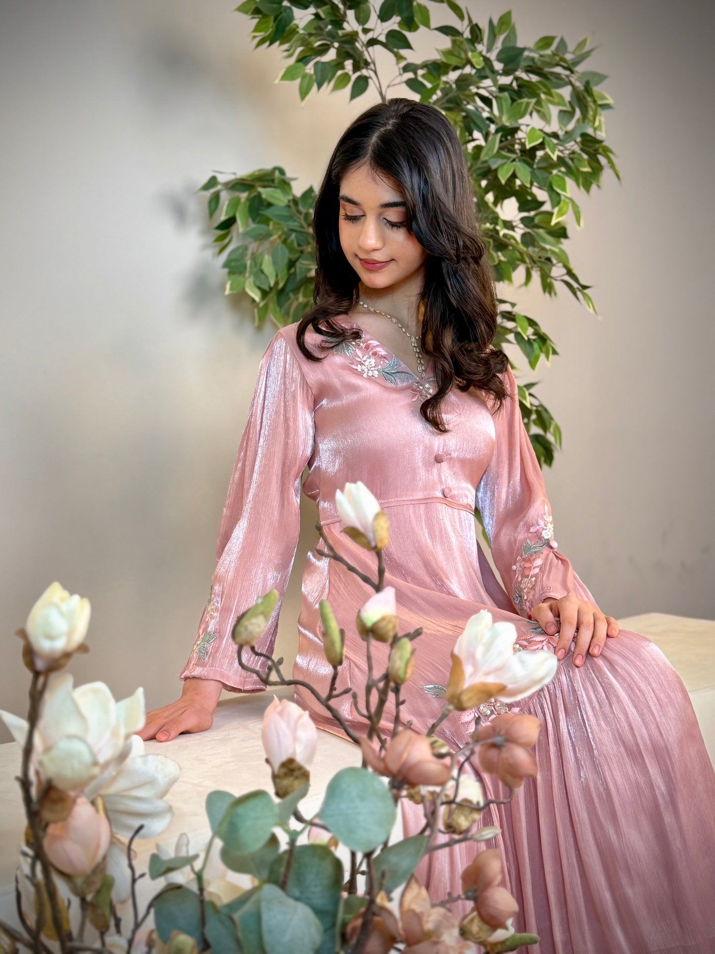 فستان  اورجنزا  مع تطريز