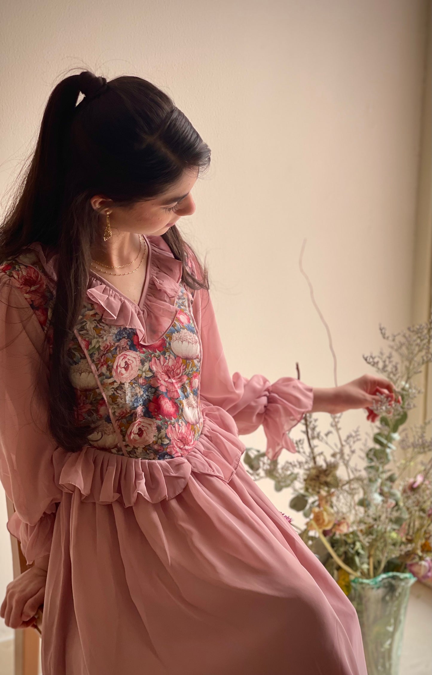 فستان من الشيفون وصدريه من القطن