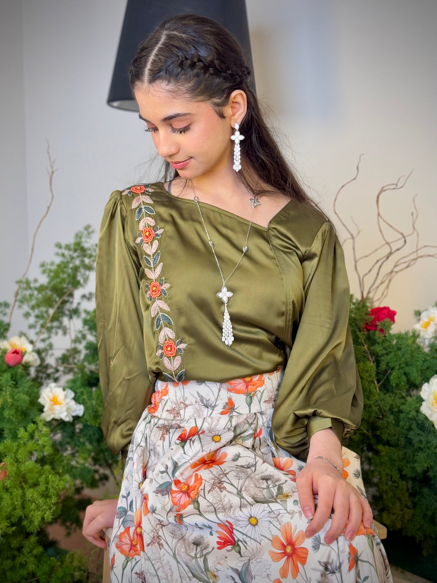 قميص وتنوره حرير تطريز 101