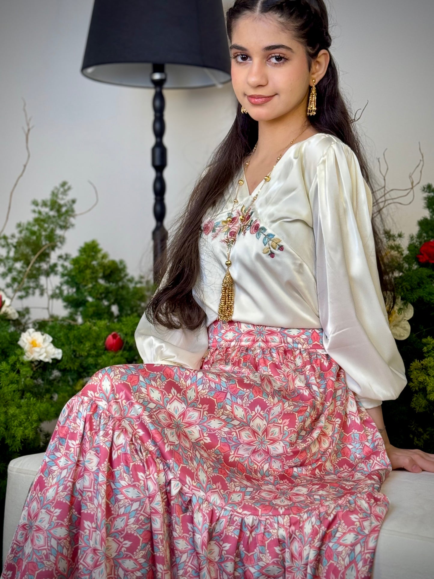 قميص وتنوره حرير تطريز105