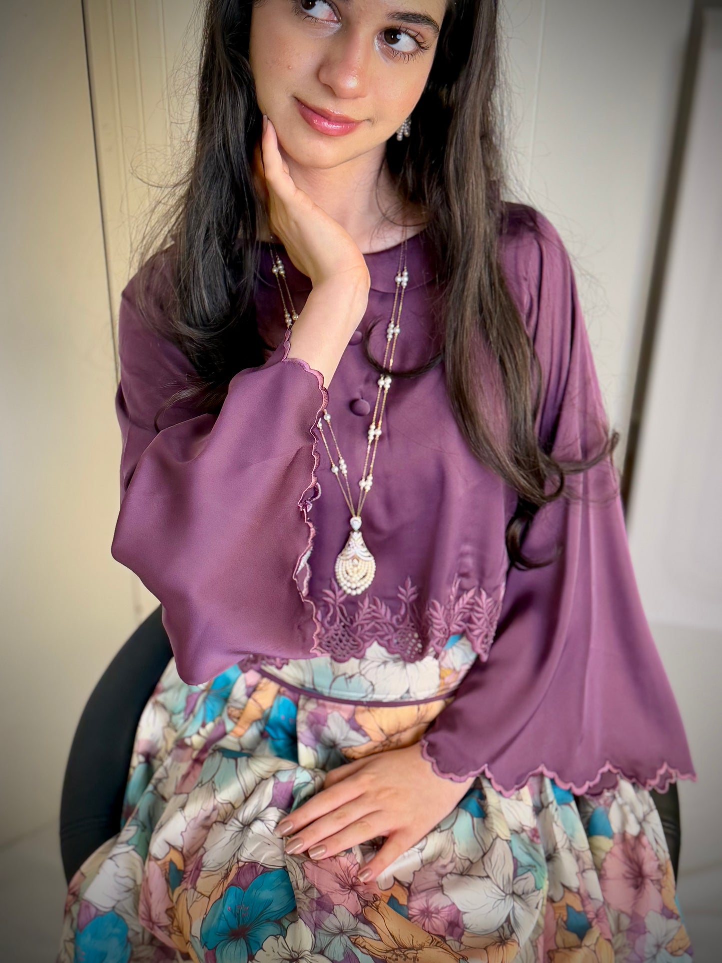 قميص وتنوره حرير تطريز مخرم106