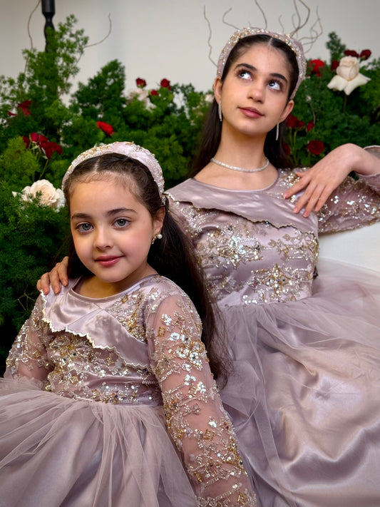 فستان شك مع حرير وتور