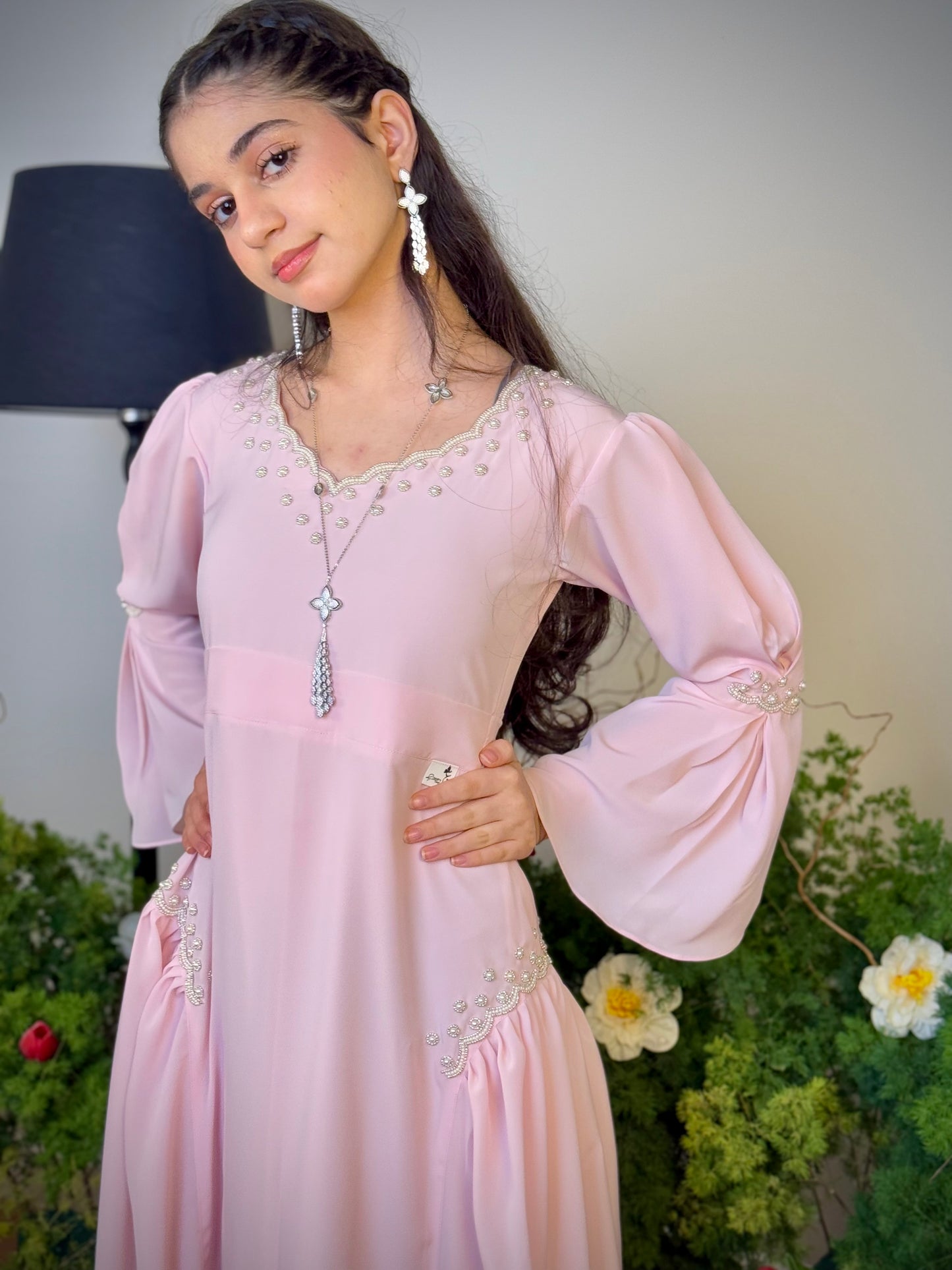 فستان من الحرير الالماس  مع شك