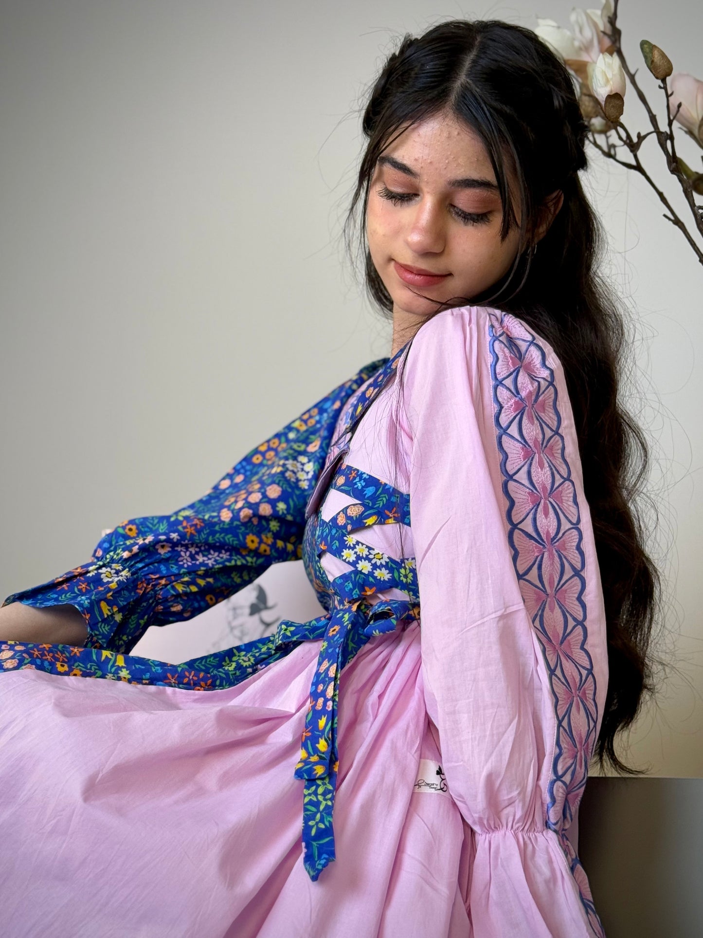 فستان قطن مع تطريز