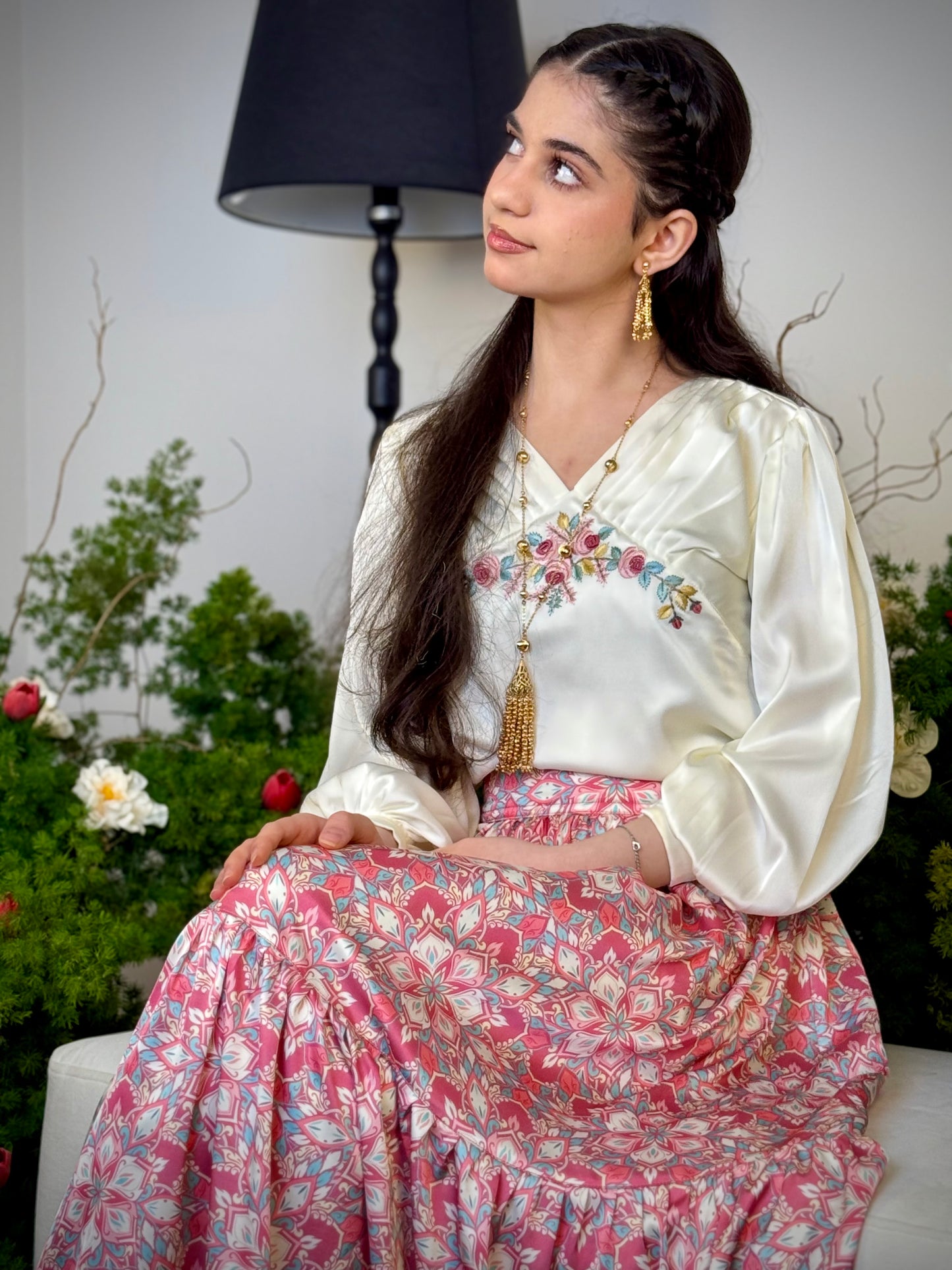 قميص وتنوره حرير تطريز105