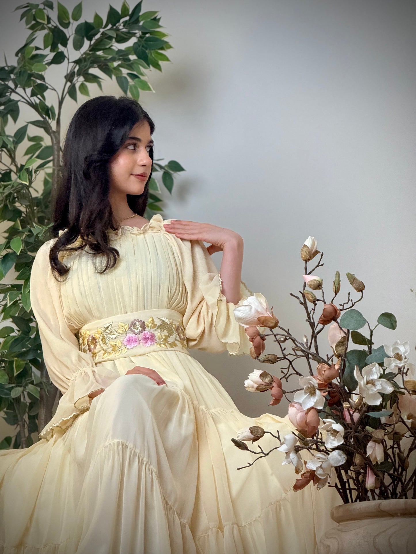 فستان  شيفون مع تطريز