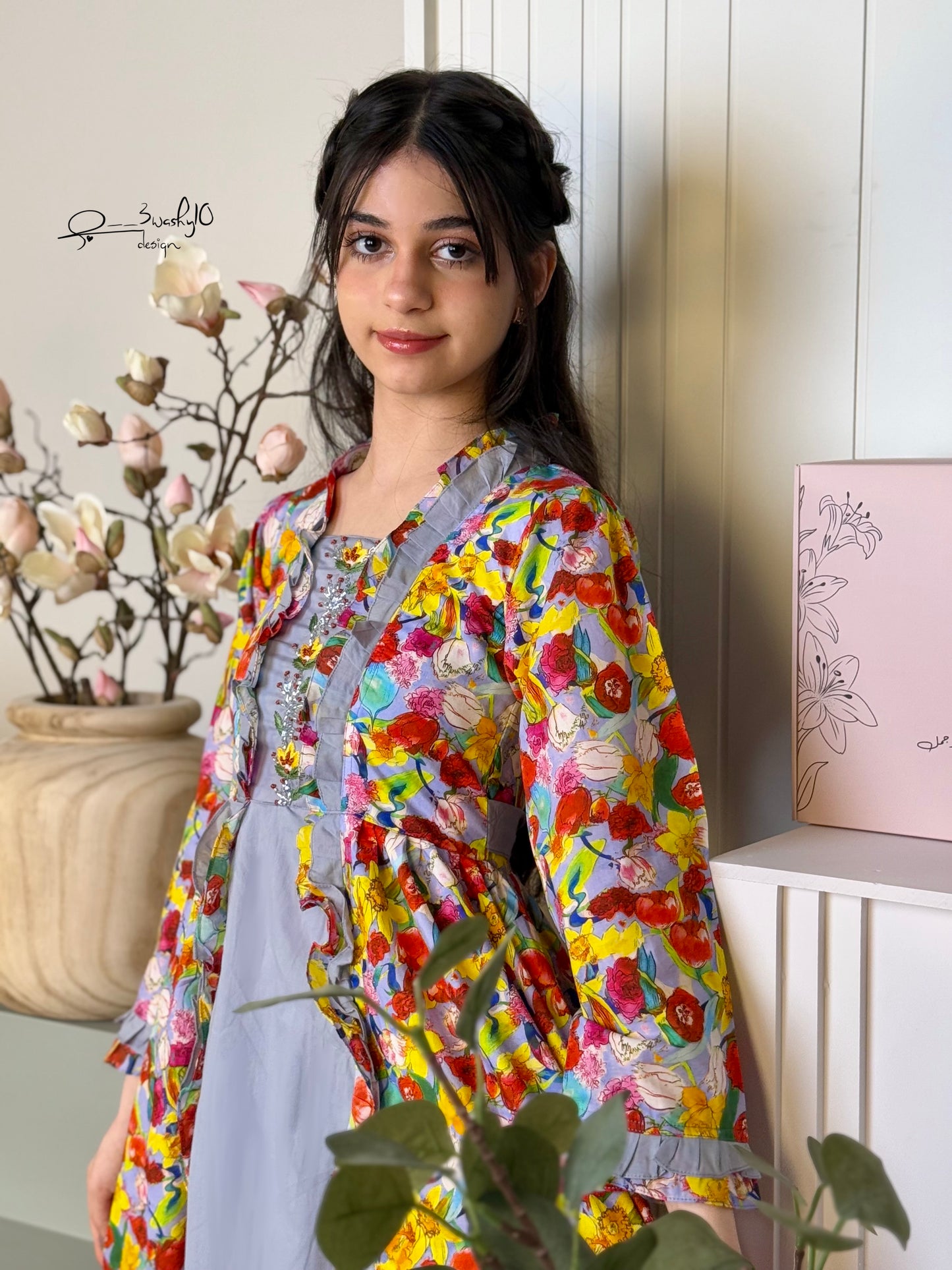 فستان قطن مع تطريز وشك