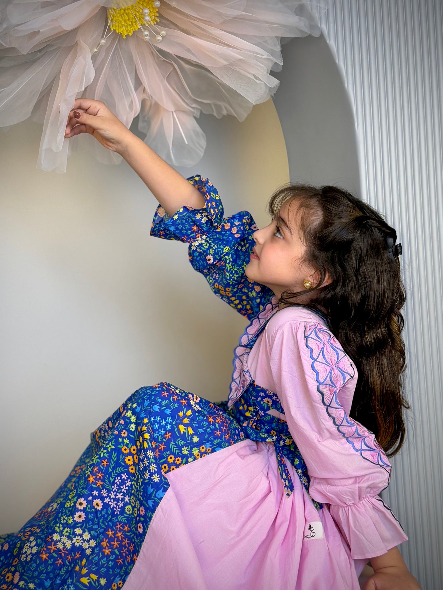 فستان قطن مع تطريز