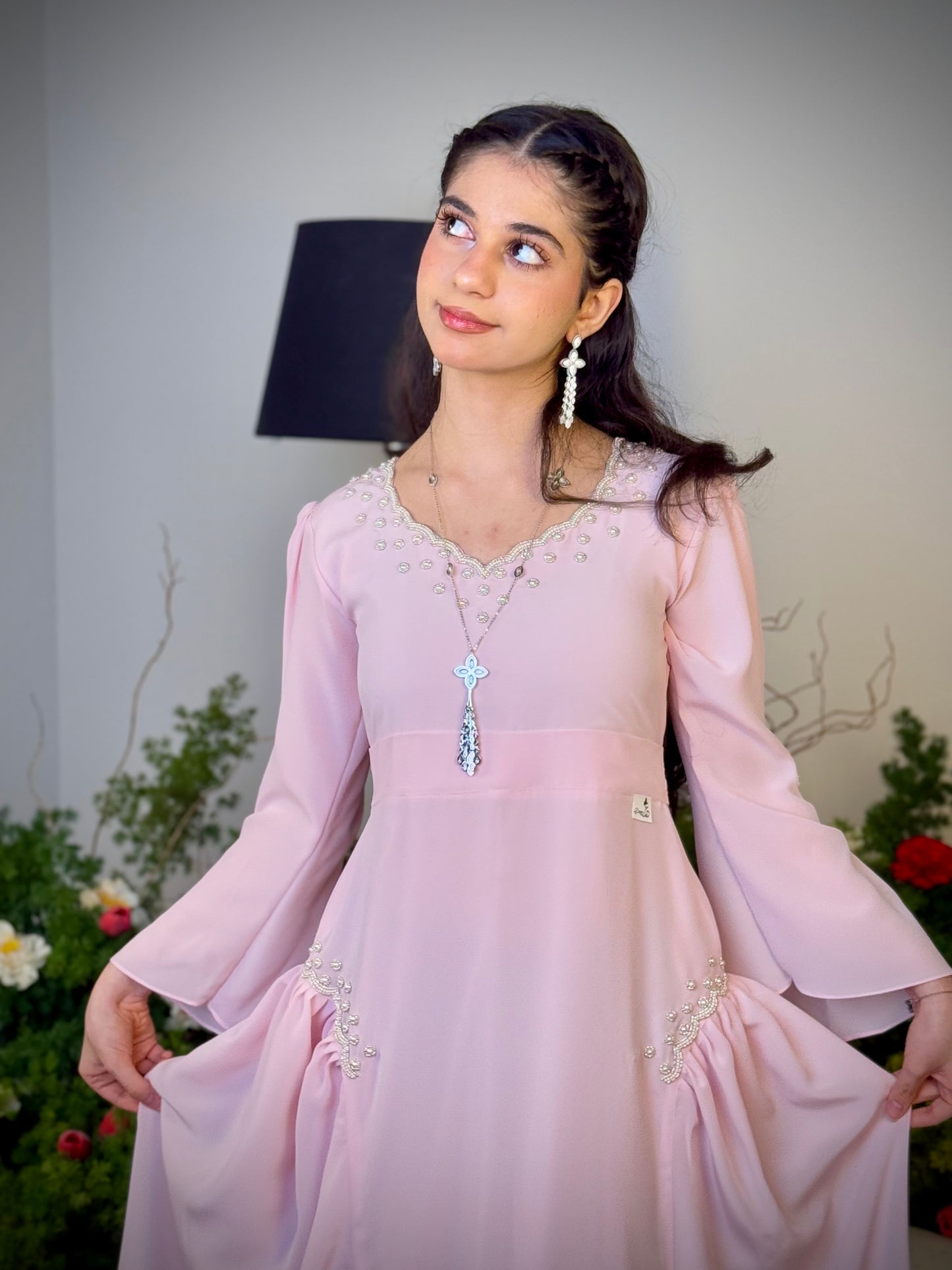 فستان من الحرير الالماس  مع شك