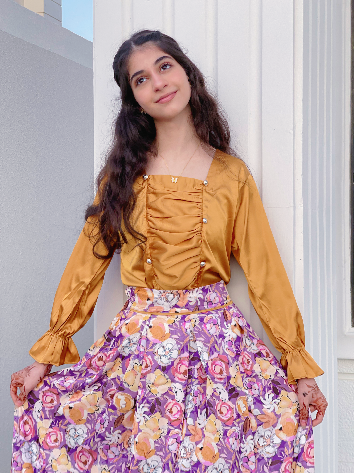 قميص وتنوره من الحرير