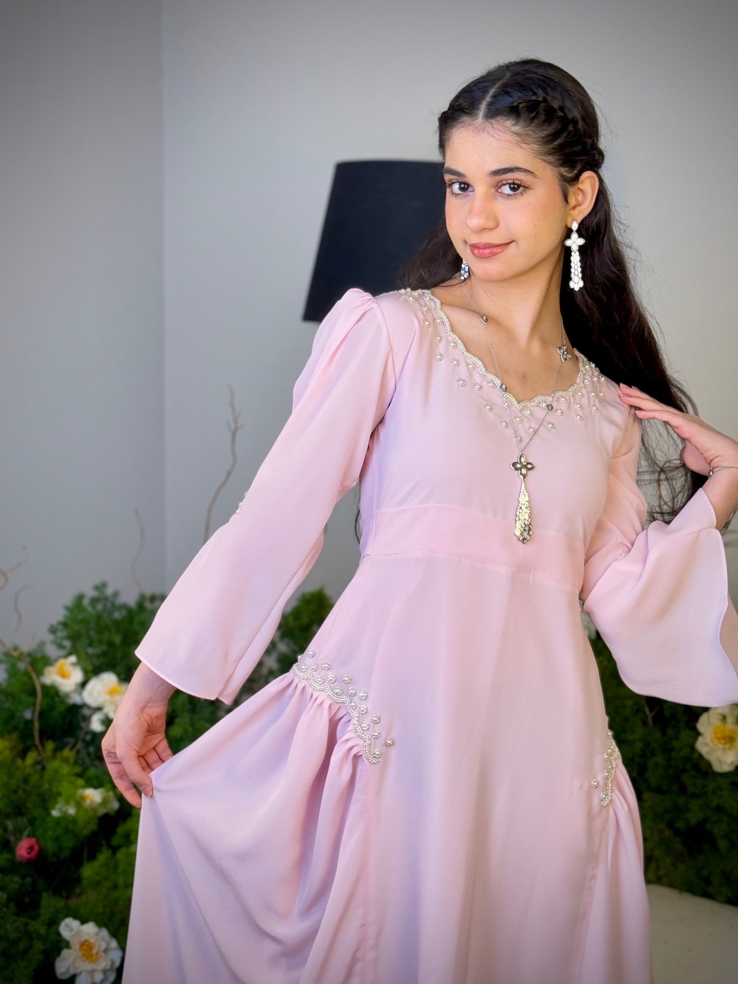 فستان من الحرير الالماس  مع شك