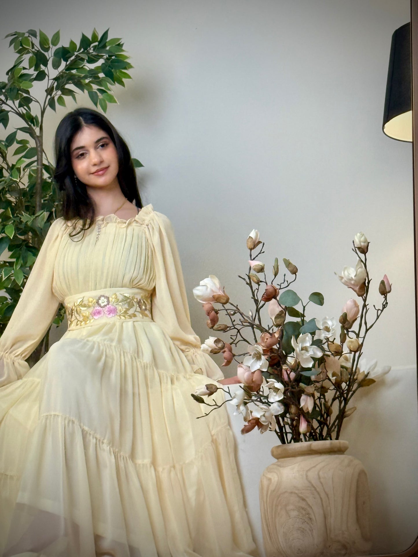 فستان  شيفون مع تطريز