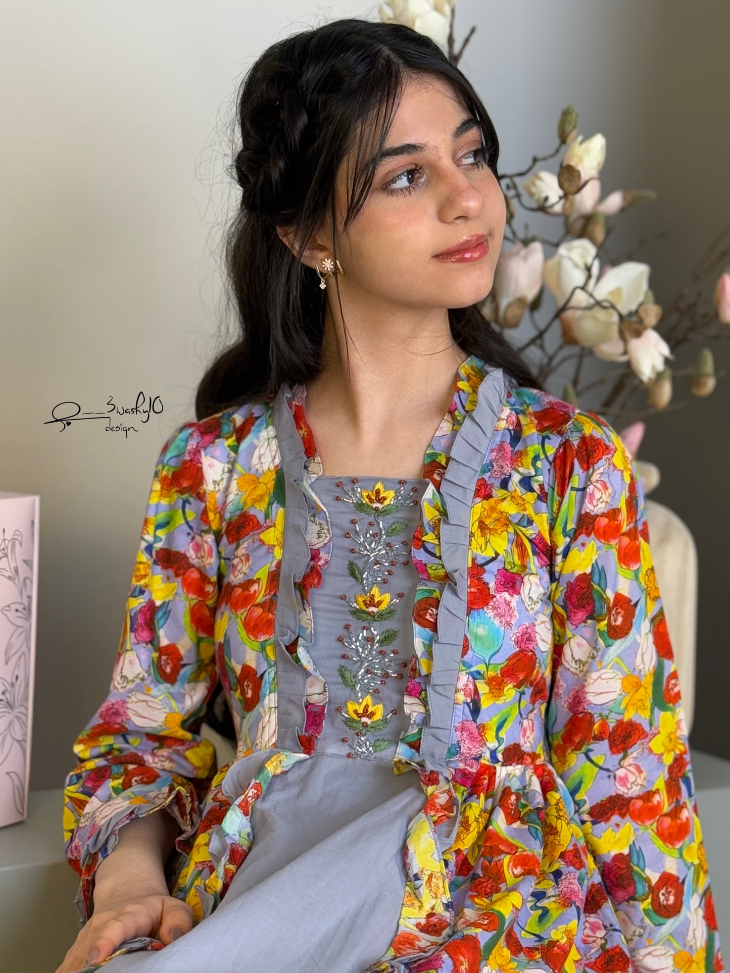 فستان قطن مع تطريز وشك