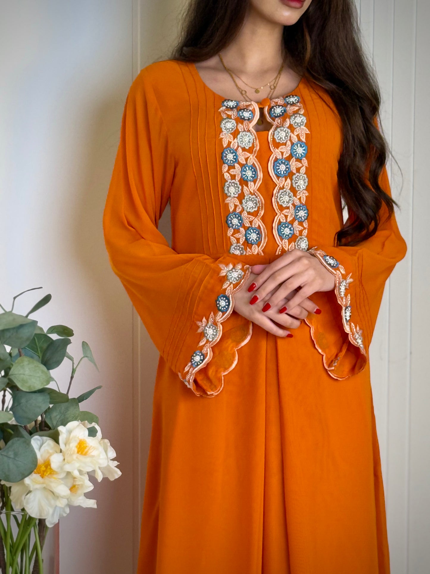 شيفون مع تطريز