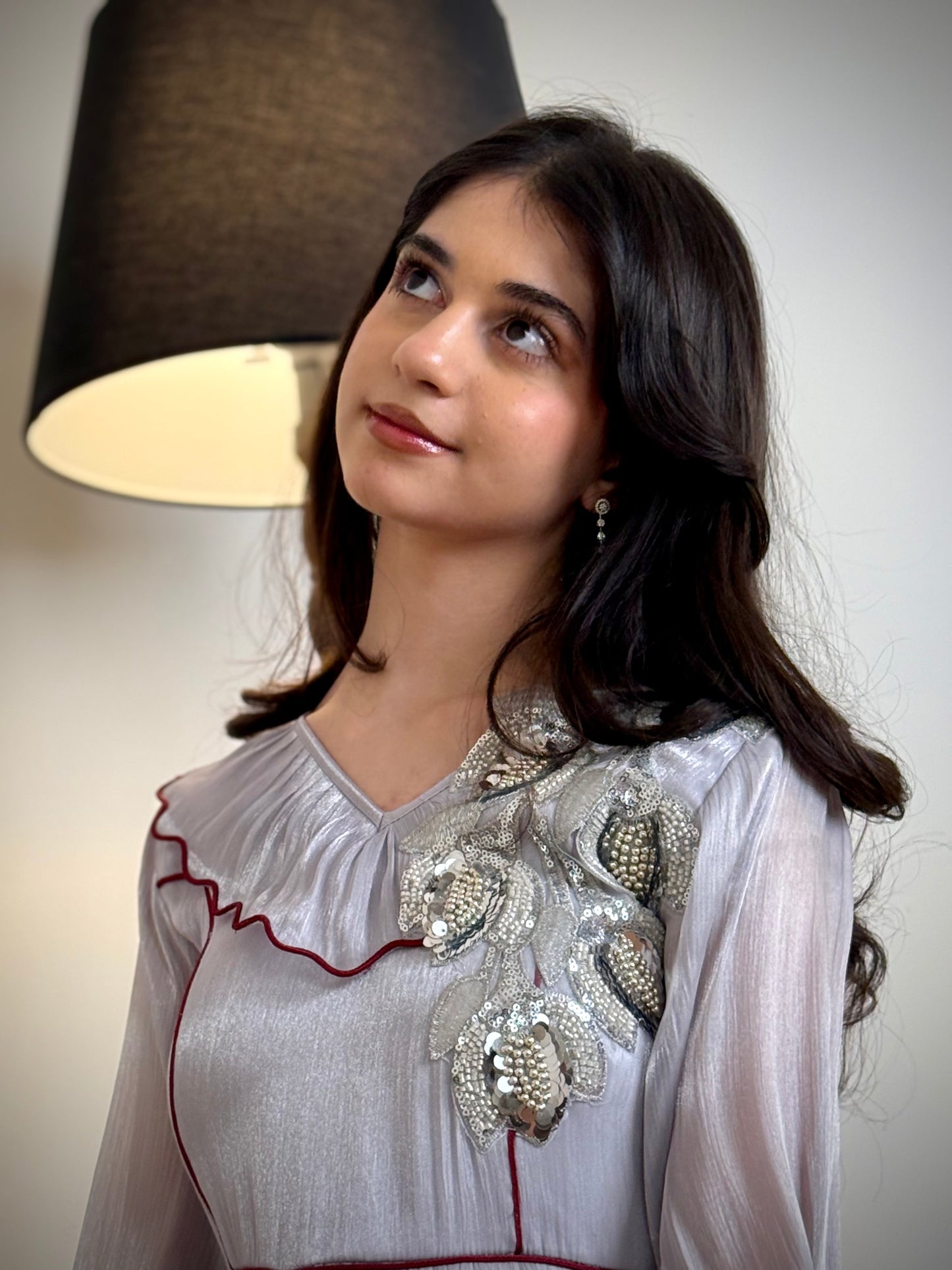 فستان  اورجنزا  مع دانتيل شك