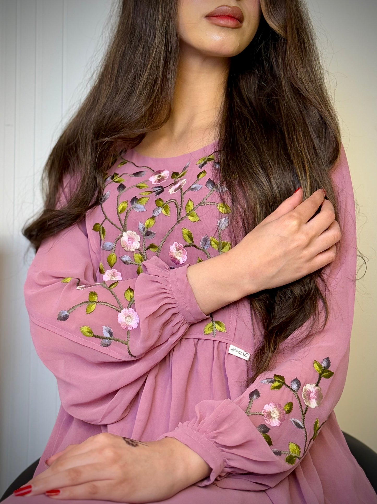 شيفون مع تطريز