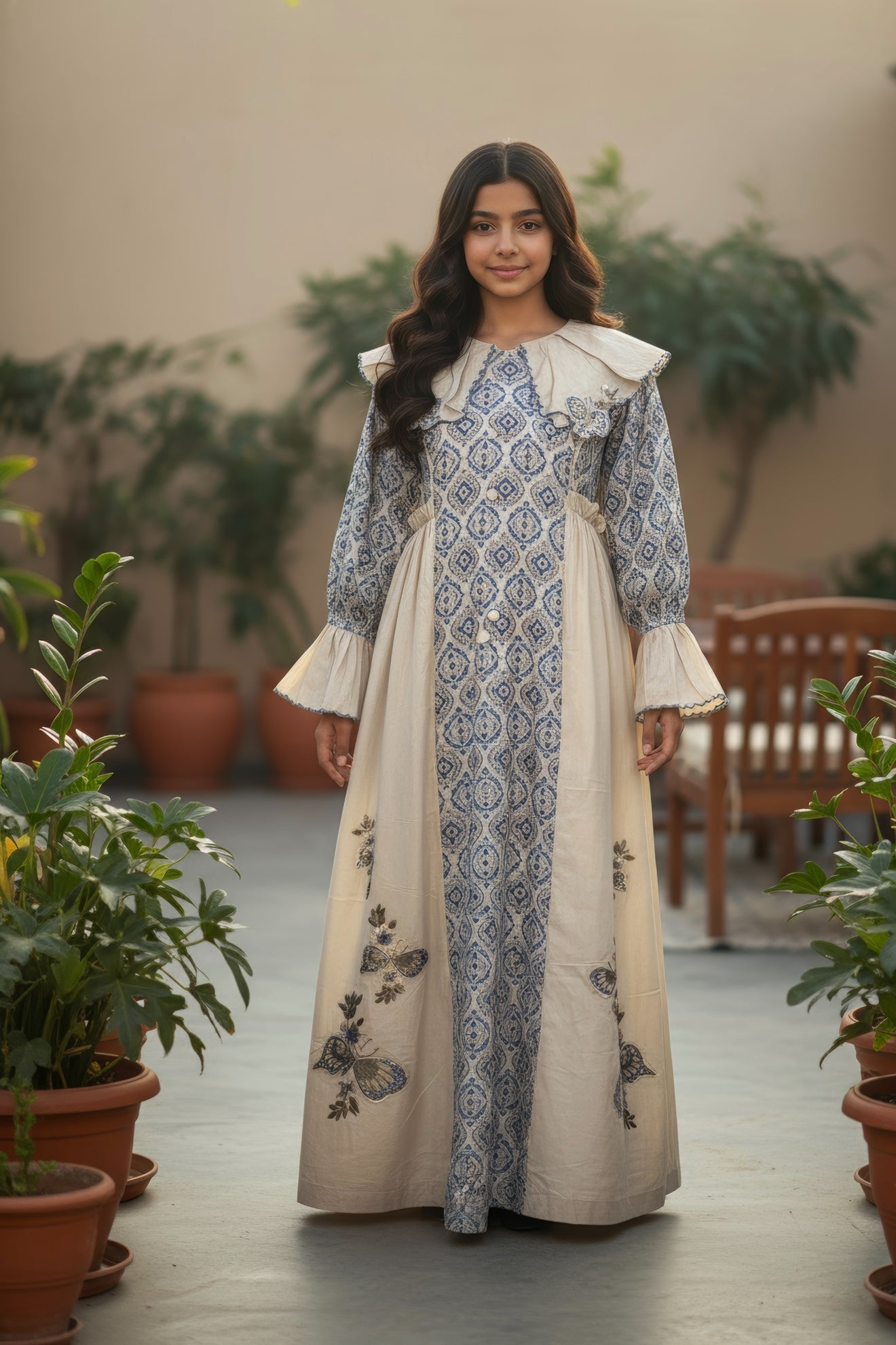 فستان قطن مع تطريز ودمج الساده