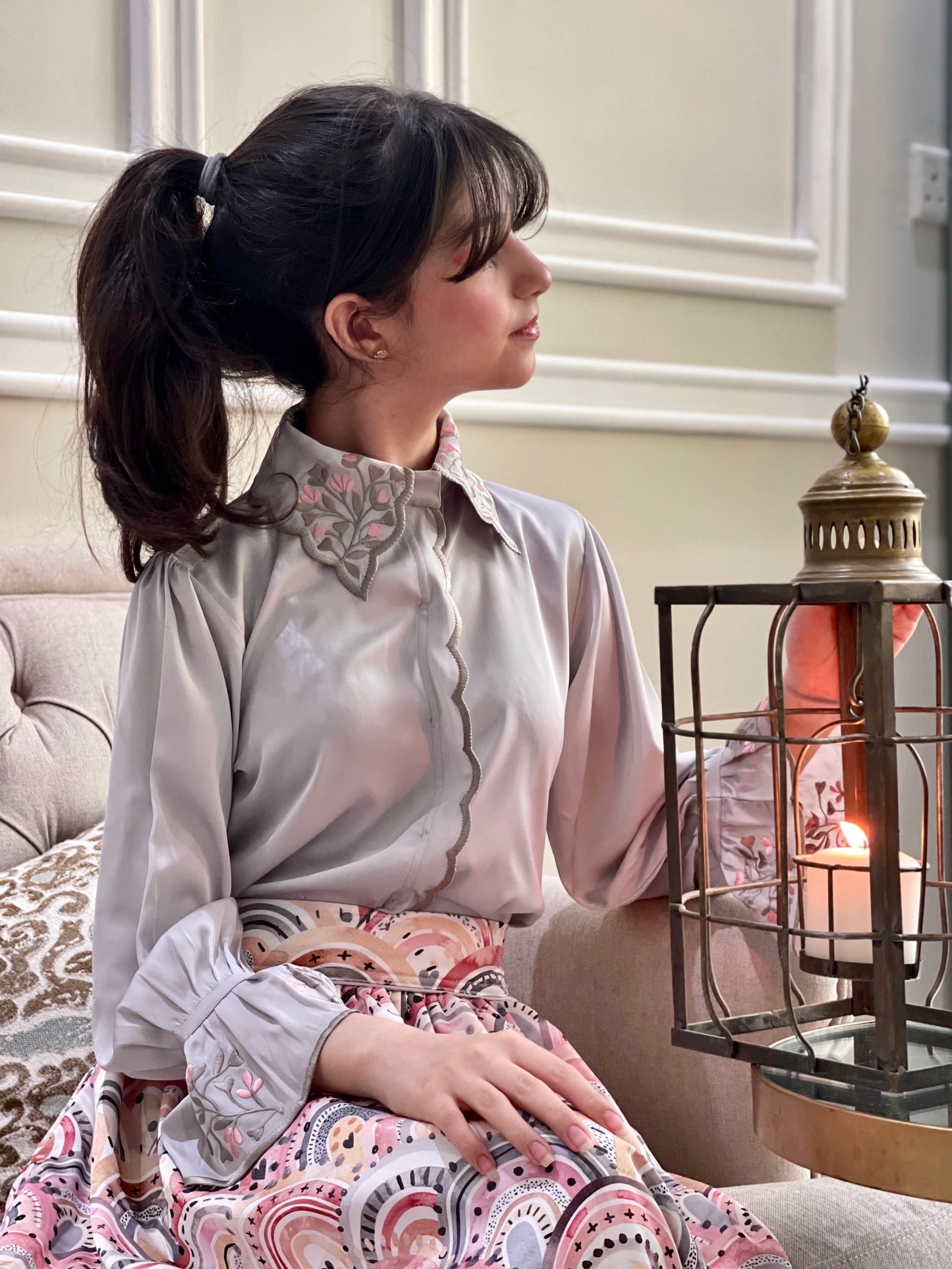 قميص وتنوره حرير مع تطريز 102