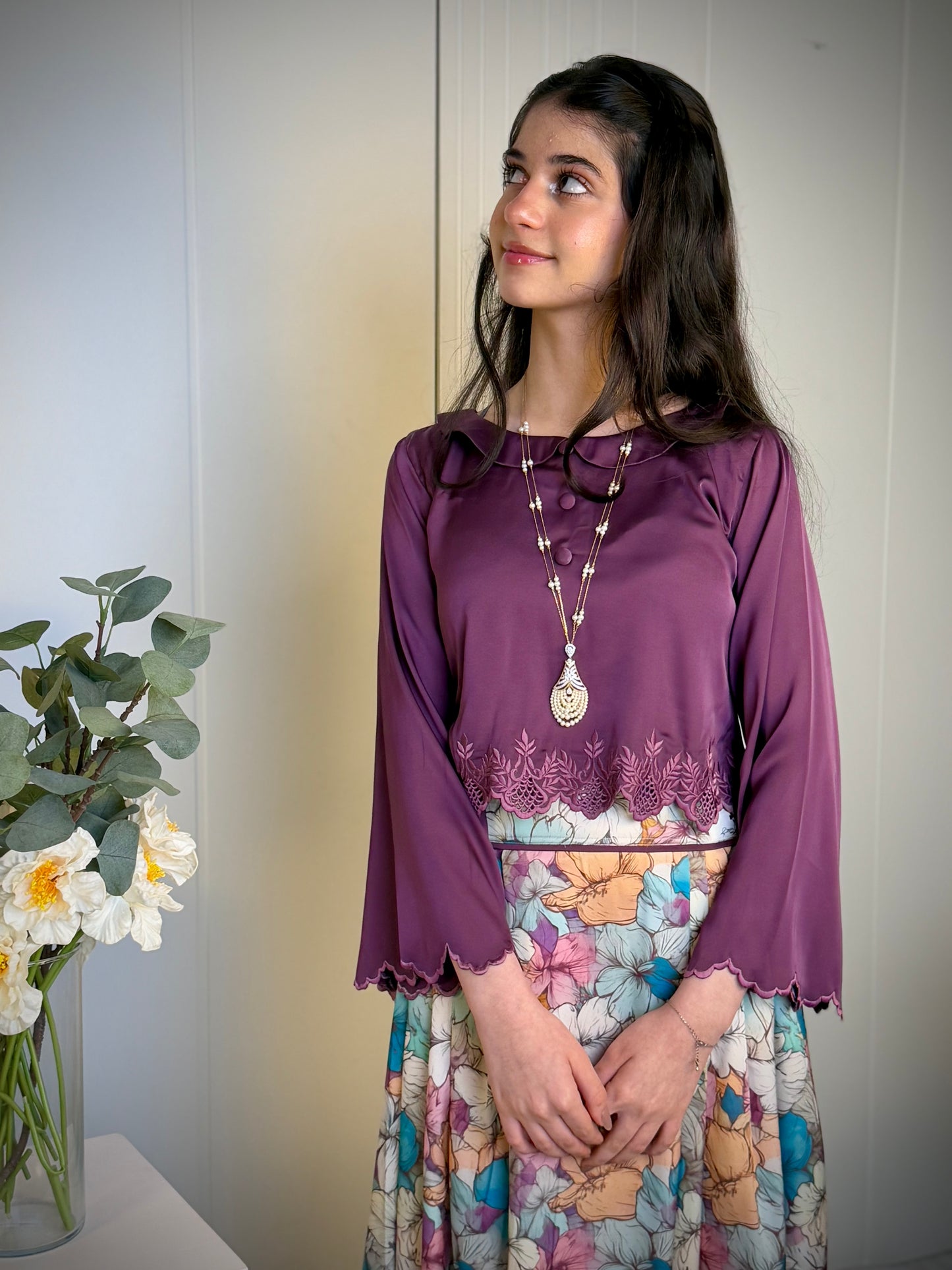 قميص وتنوره حرير تطريز مخرم106