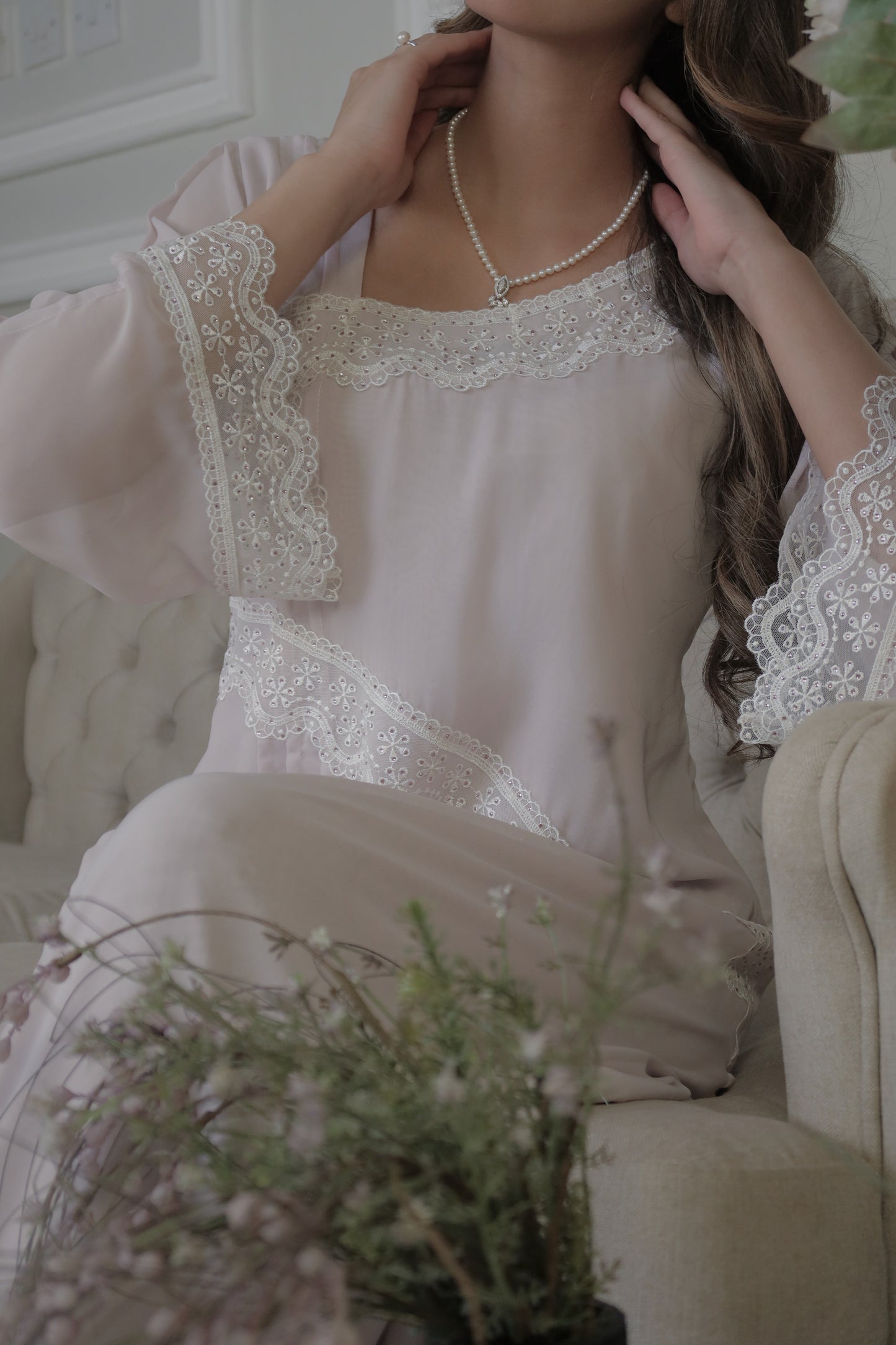 شيفون  بنفسجي فاااتح مع دانتيل وريمبو