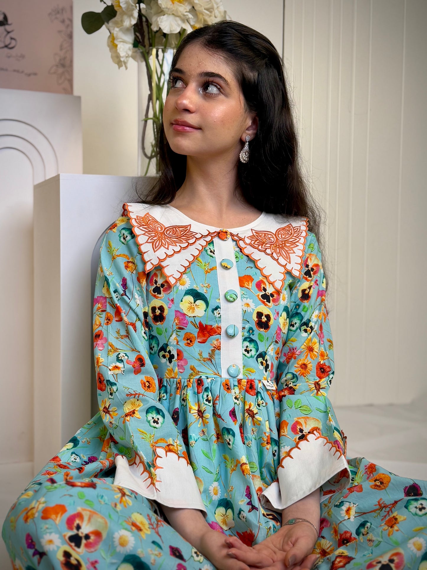 فستان قطن مع تطريز