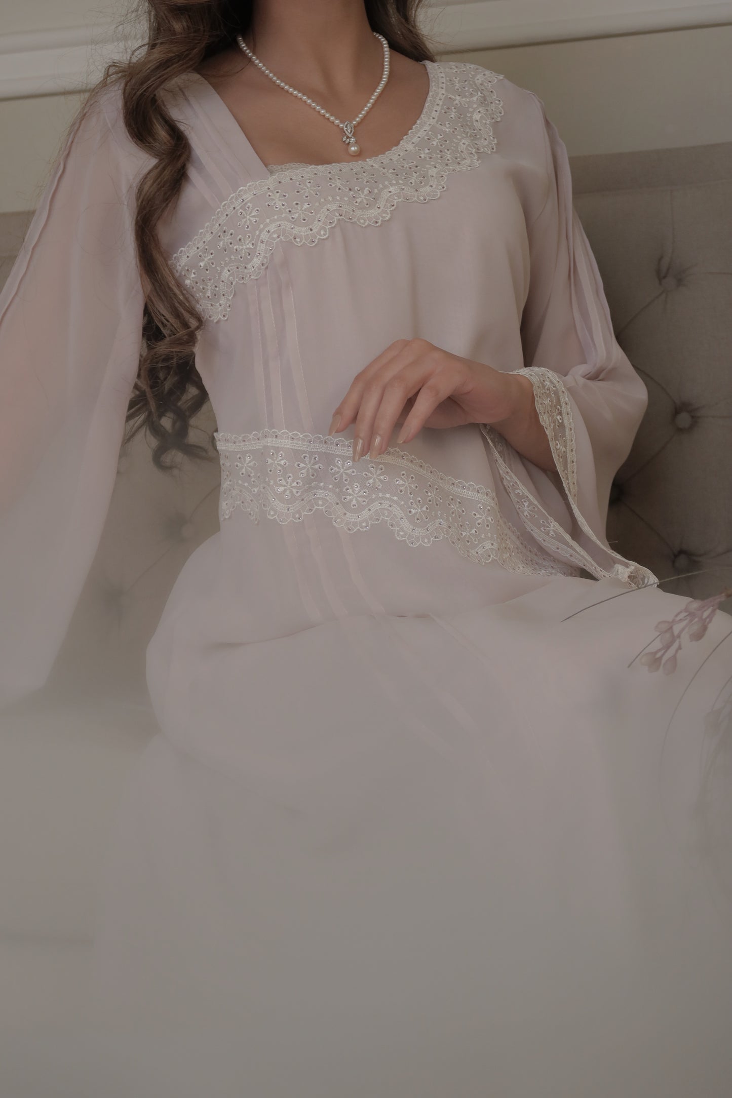 شيفون  بنفسجي فاااتح مع دانتيل وريمبو