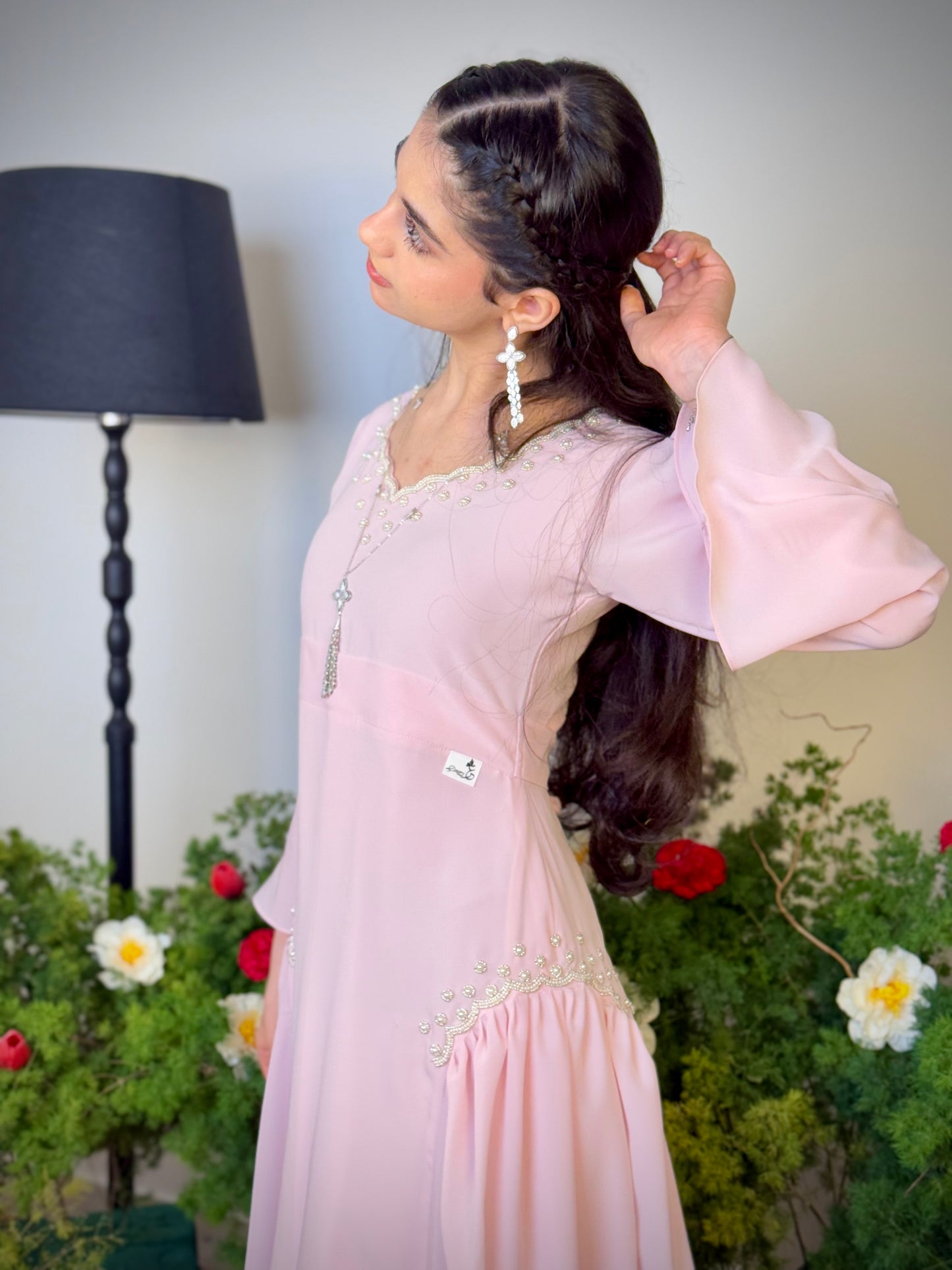 فستان من الحرير الالماس  مع شك