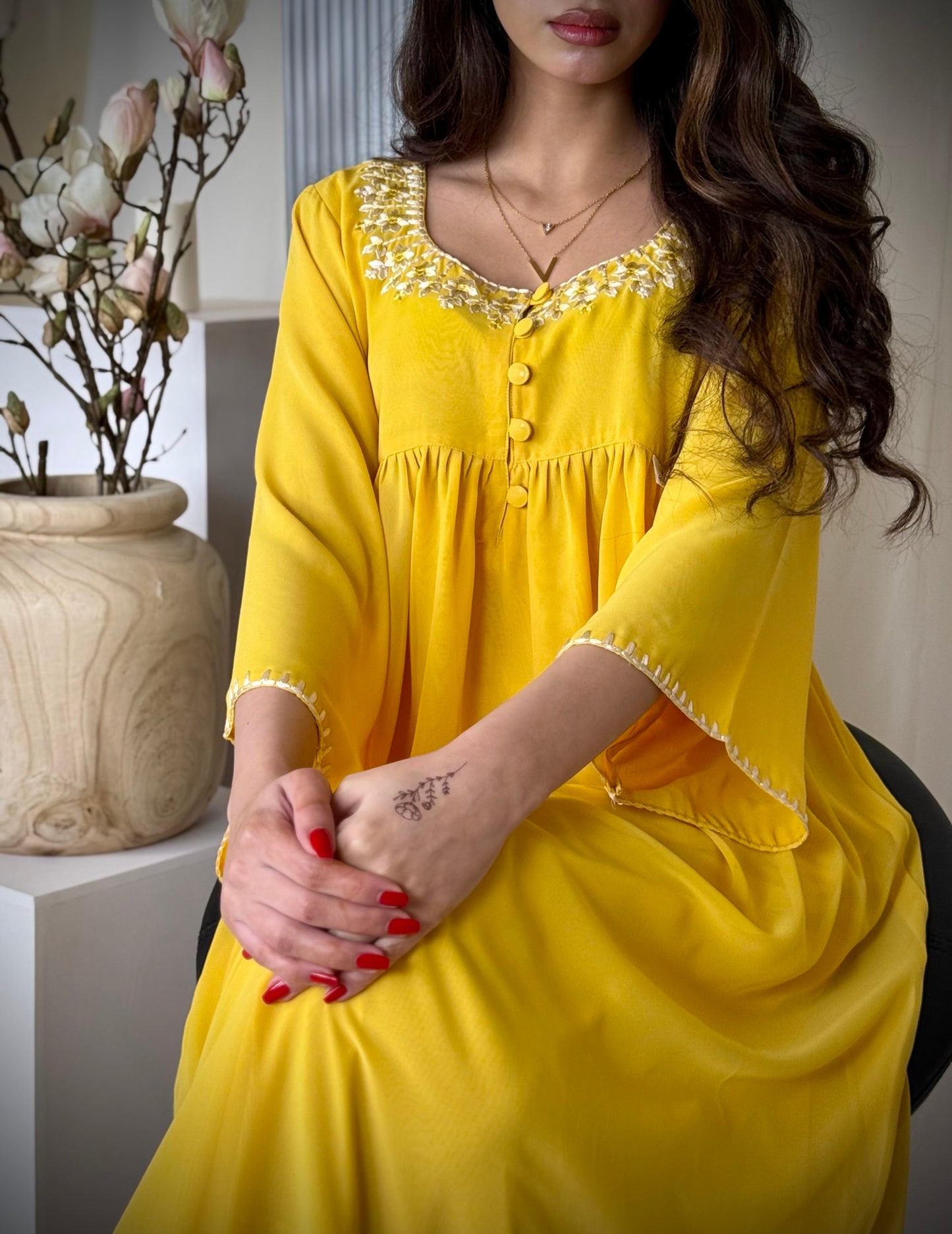 شيفون مع تطريز