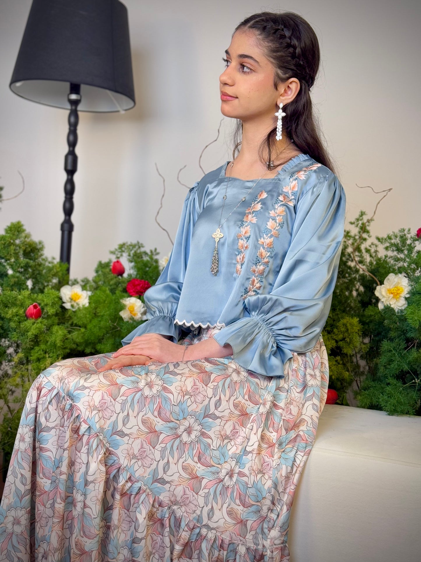 قميص وتنوره حرير تطريز107