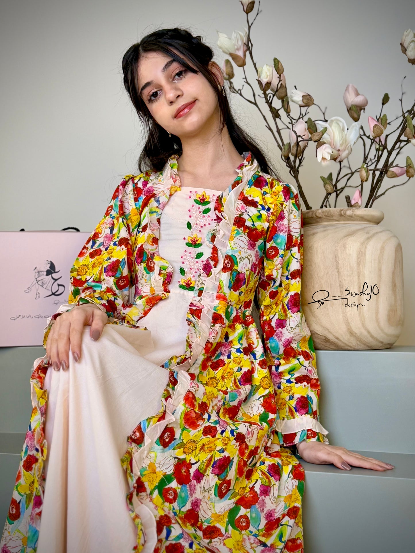 فستان قطن مع تطريز وشك