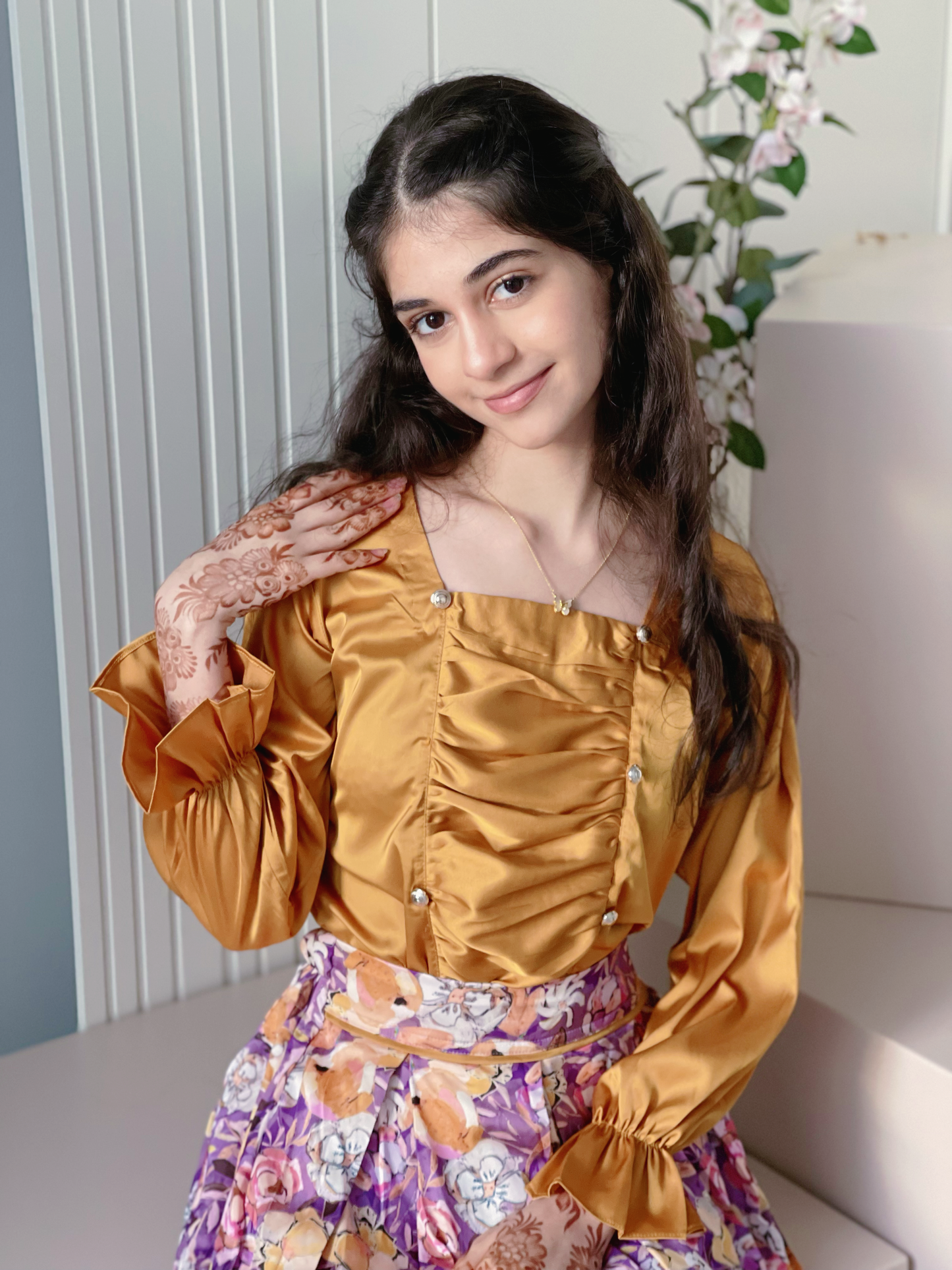 قميص وتنوره من الحرير