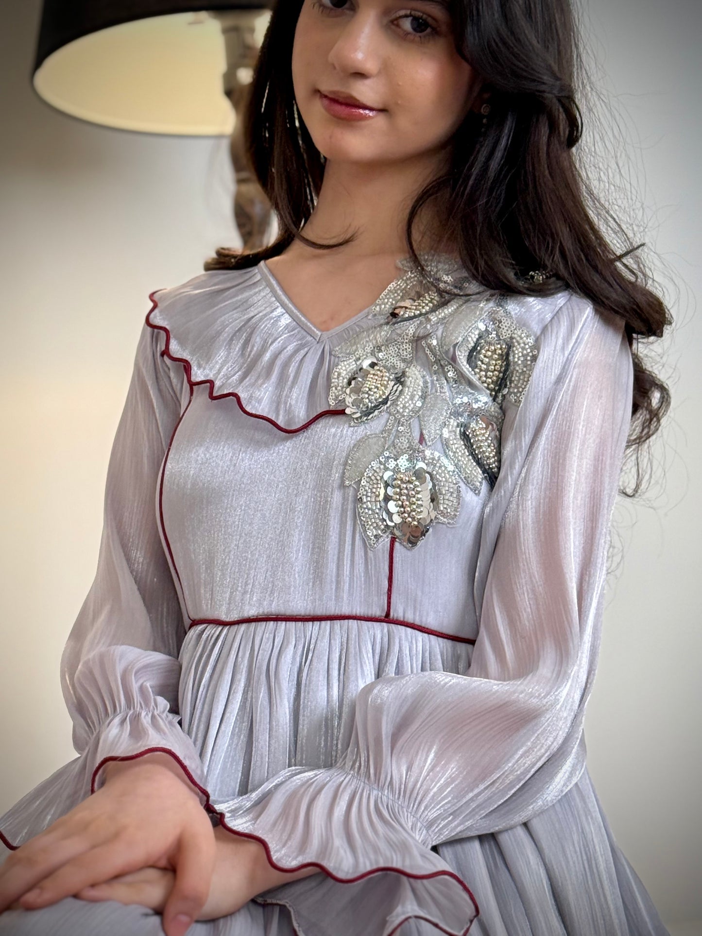 فستان  اورجنزا  مع دانتيل شك