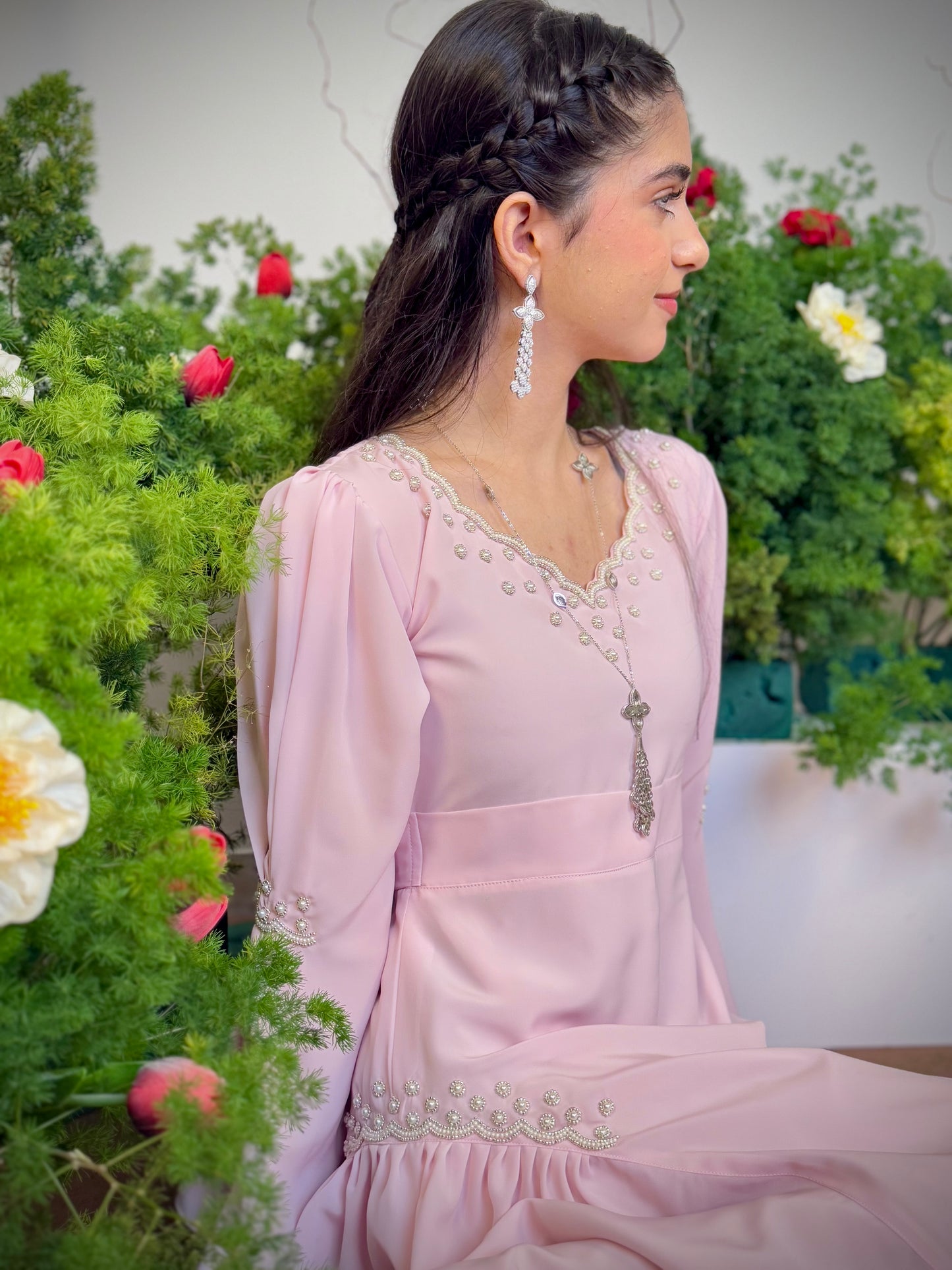 فستان من الحرير الالماس  مع شك