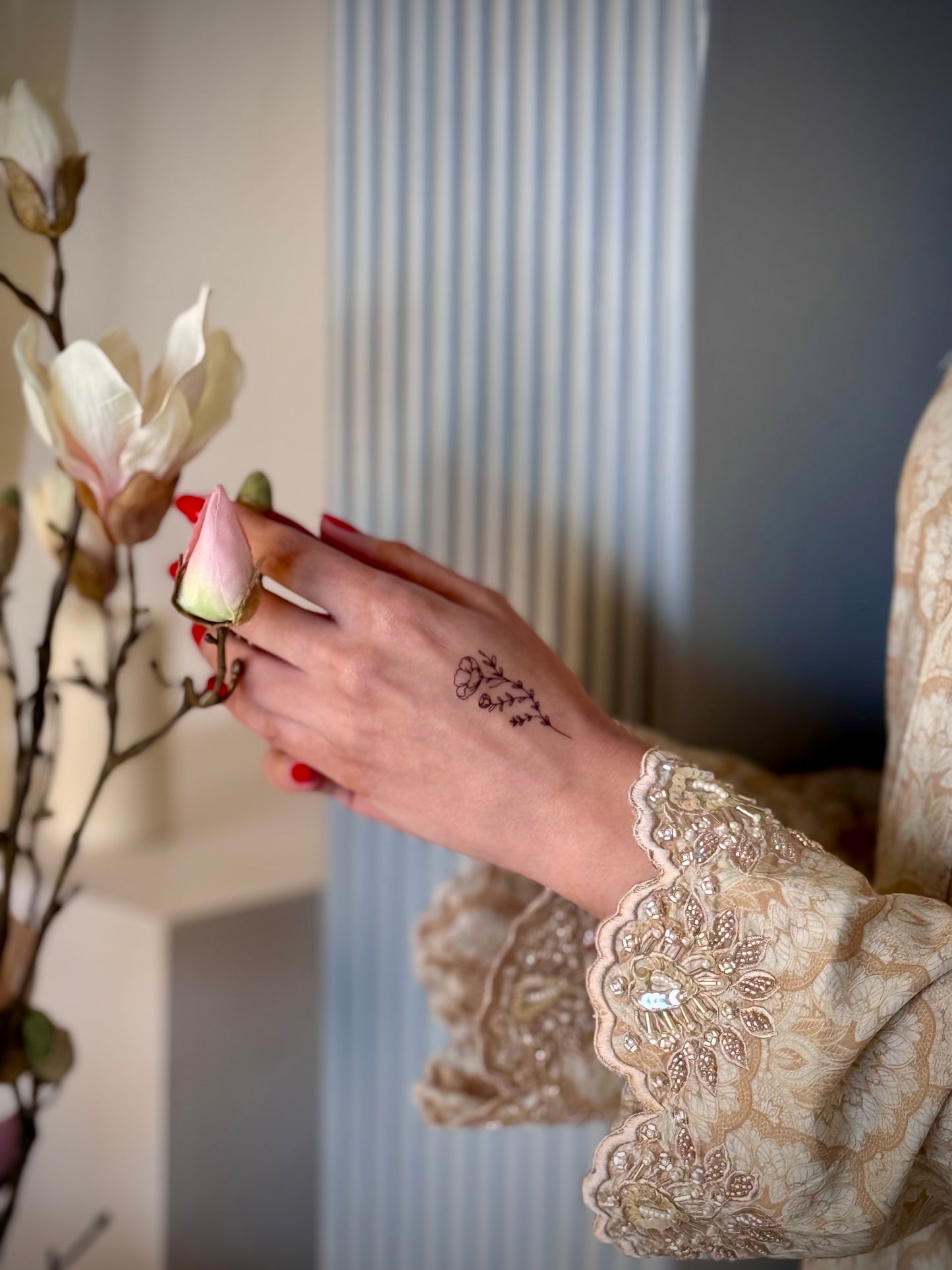 جلابية قطن  تطريز مع شغل شك