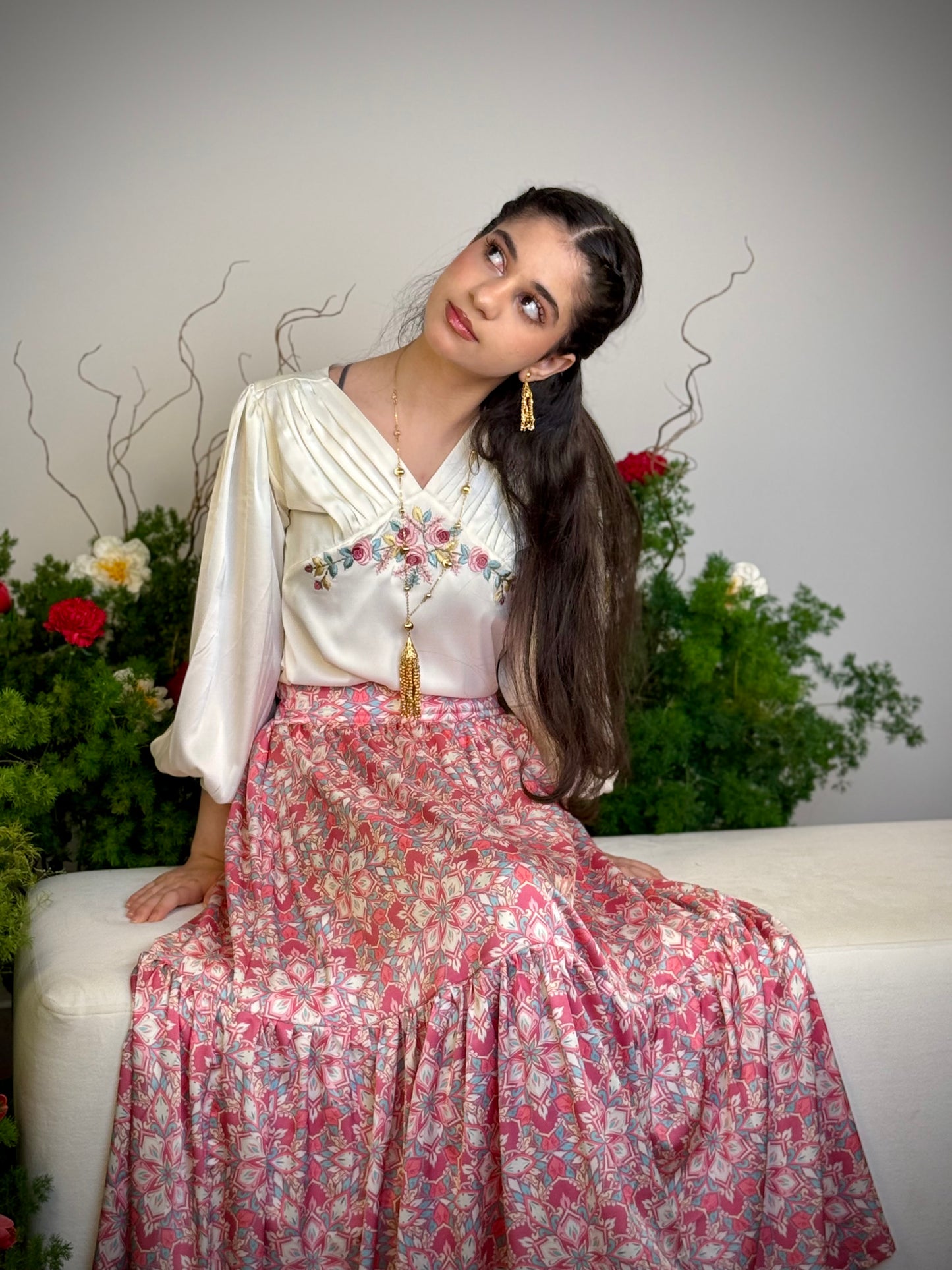 قميص وتنوره حرير تطريز105