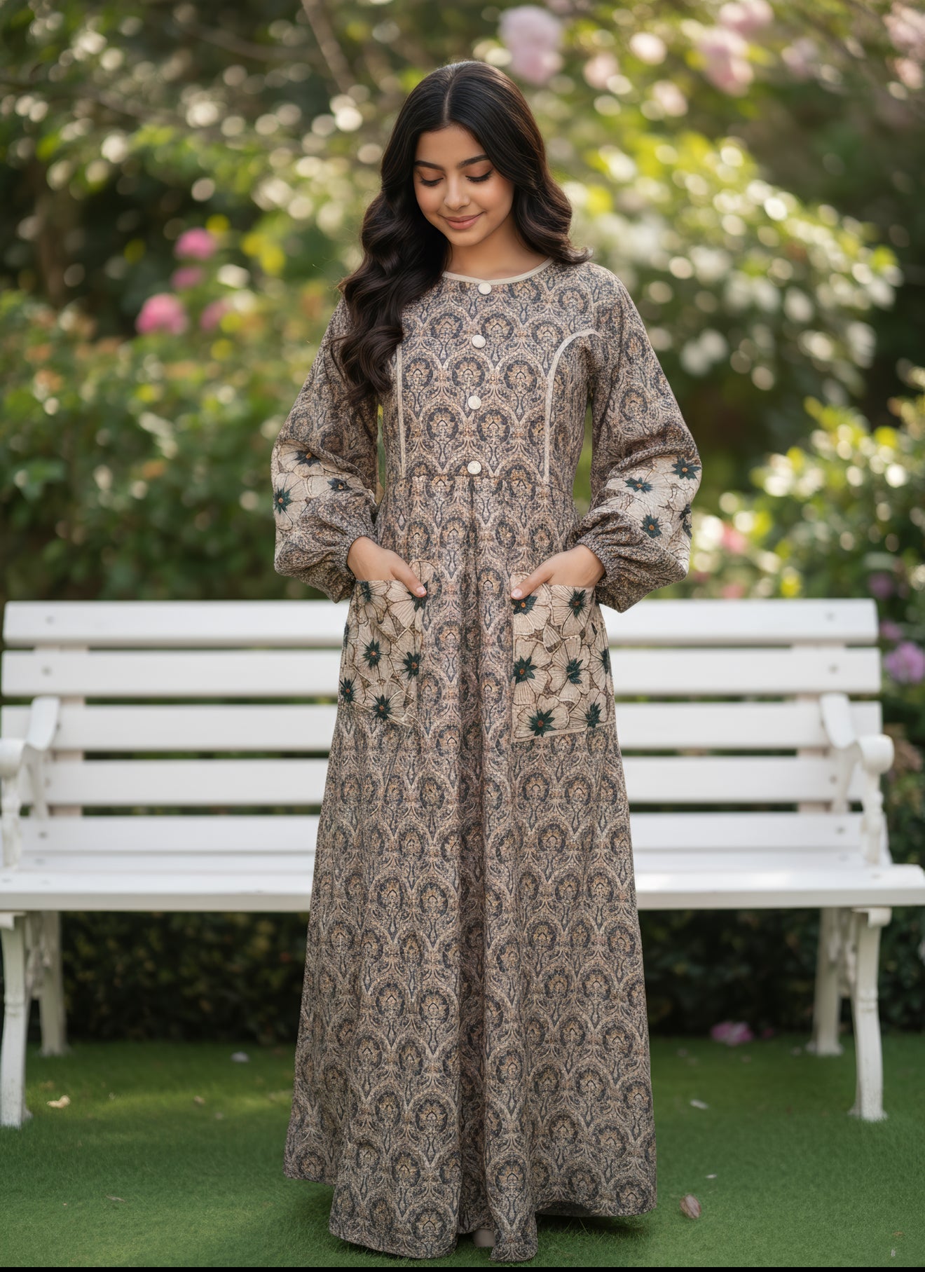 فستان قطن مع تطريز ودمج الساده