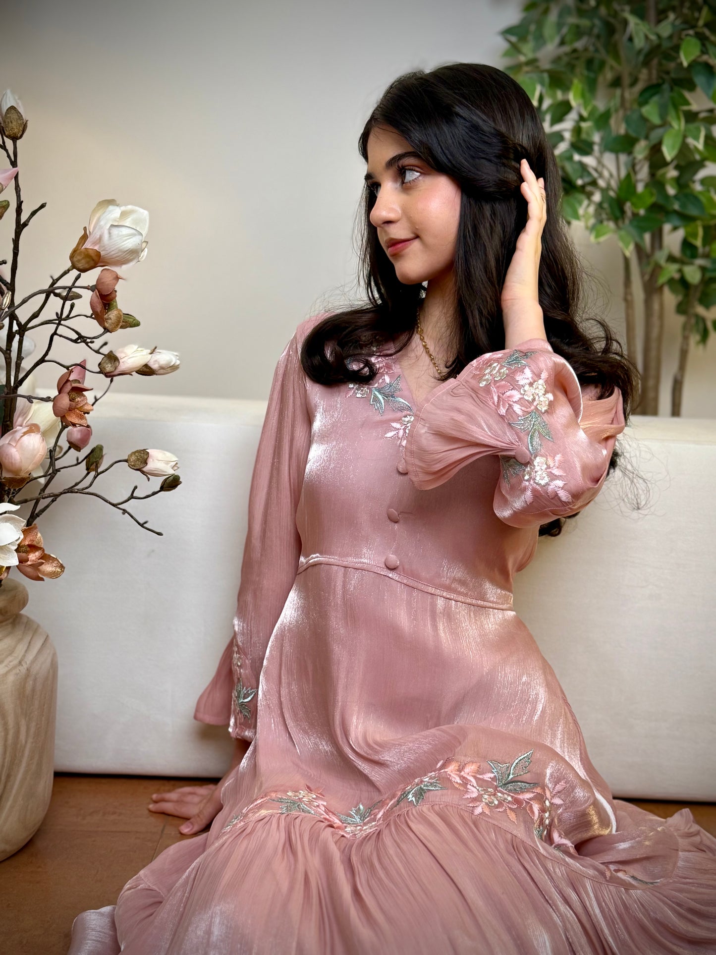 فستان  اورجنزا  مع تطريز