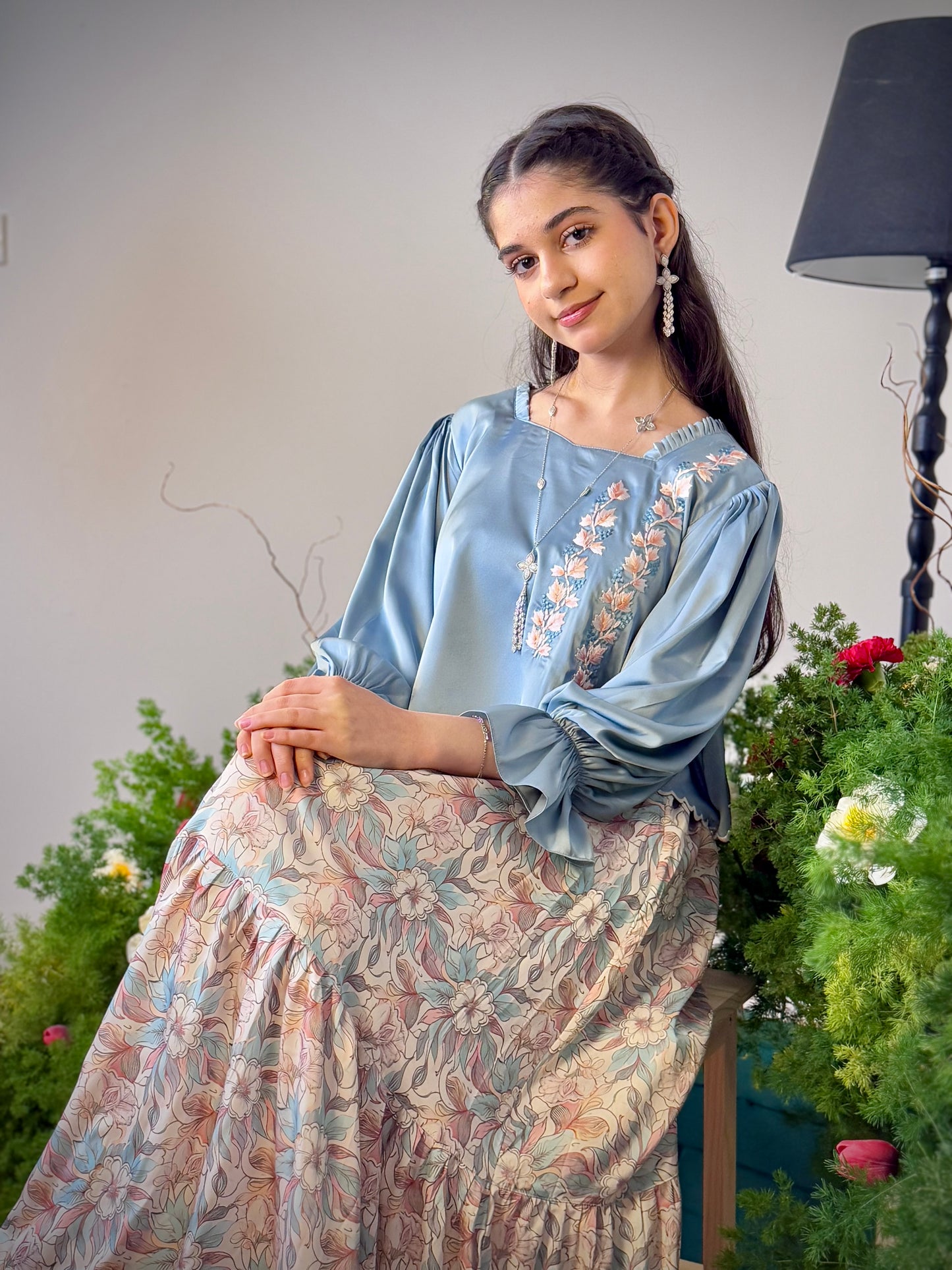 قميص وتنوره حرير تطريز107