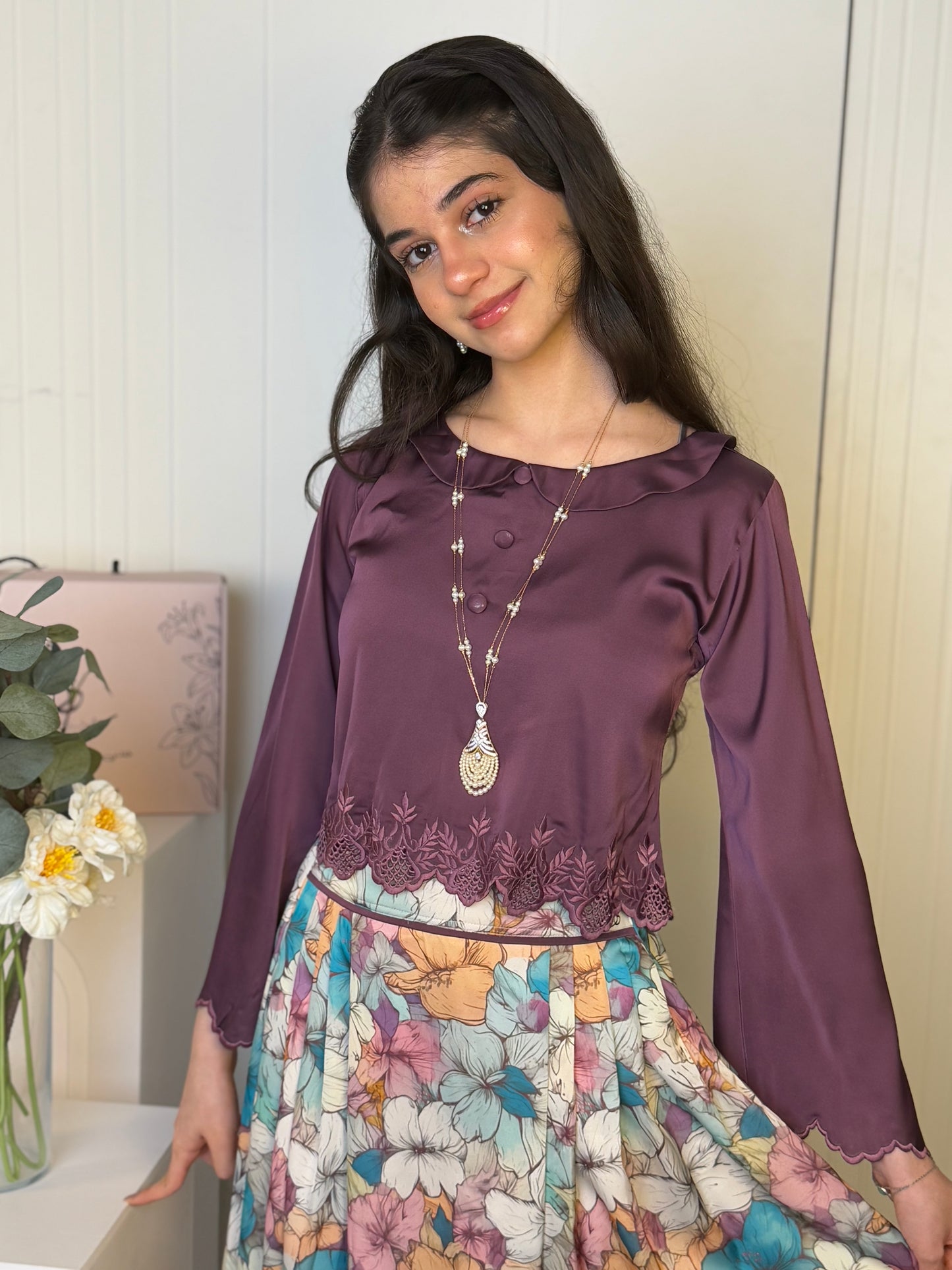 قميص وتنوره حرير تطريز مخرم106