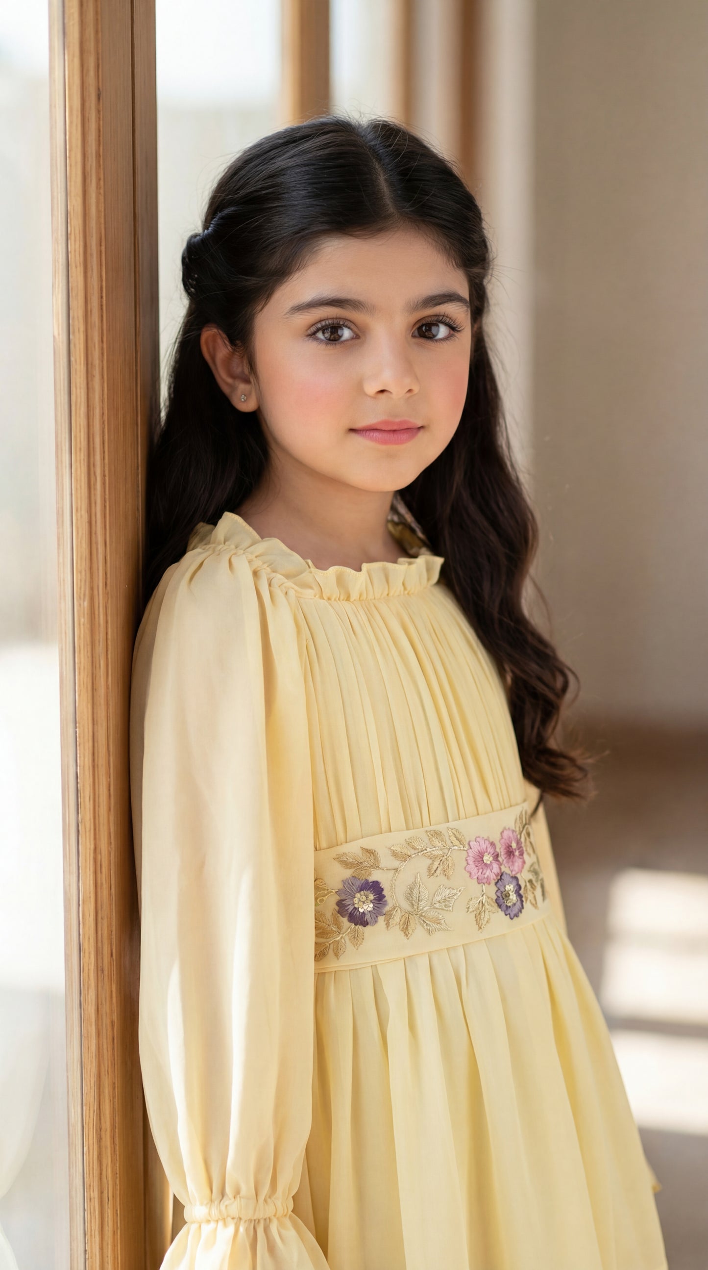 فستان  شيفون مع تطريز