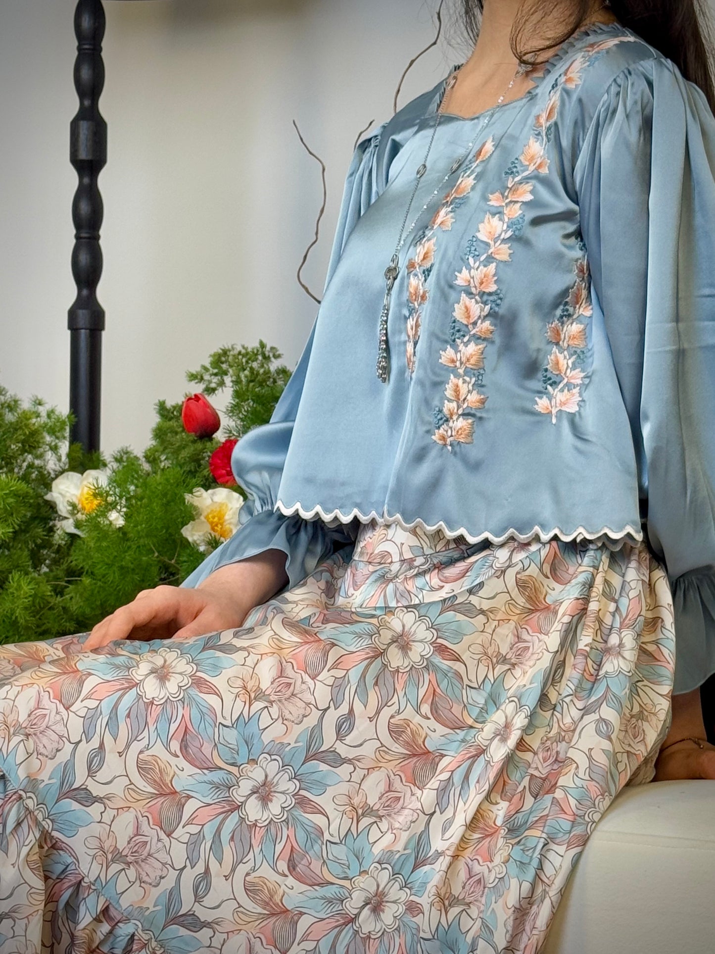 قميص وتنوره حرير تطريز107