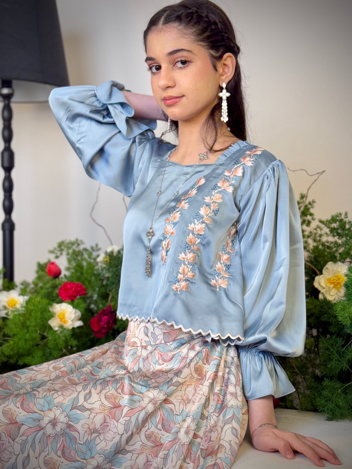 قميص وتنوره حرير تطريز107