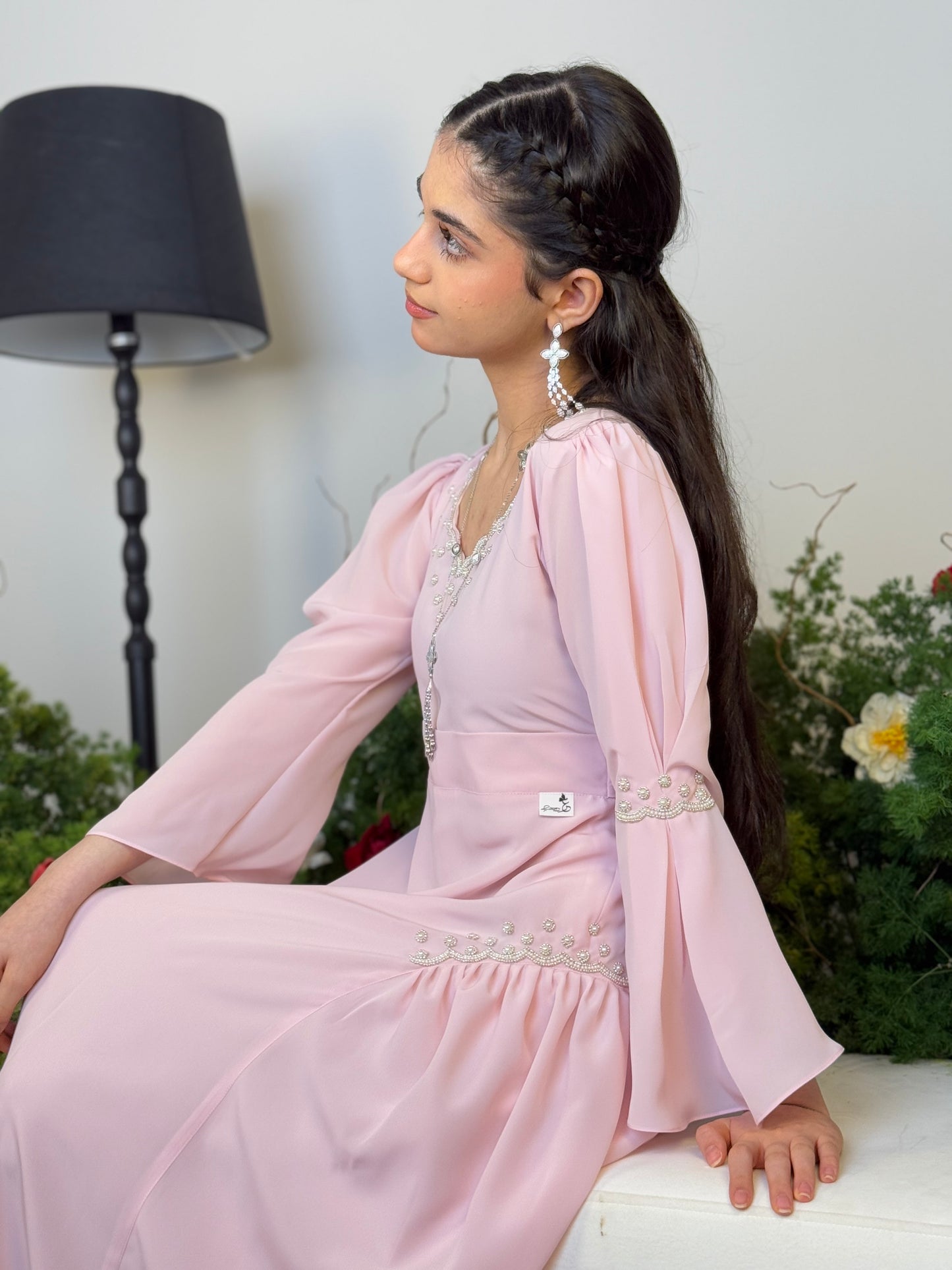 فستان من الحرير الالماس  مع شك