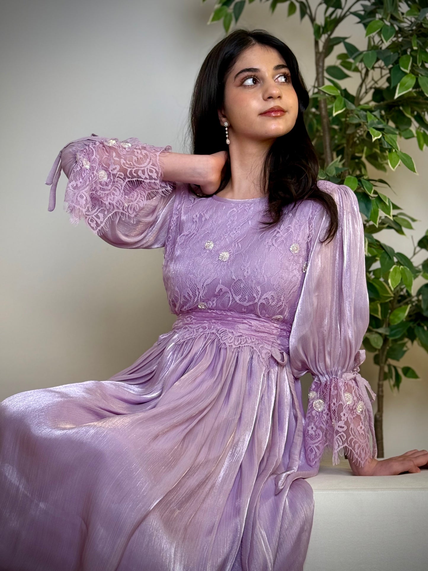 فستان  اورجنزا مع دانتيل فرنسي وشك