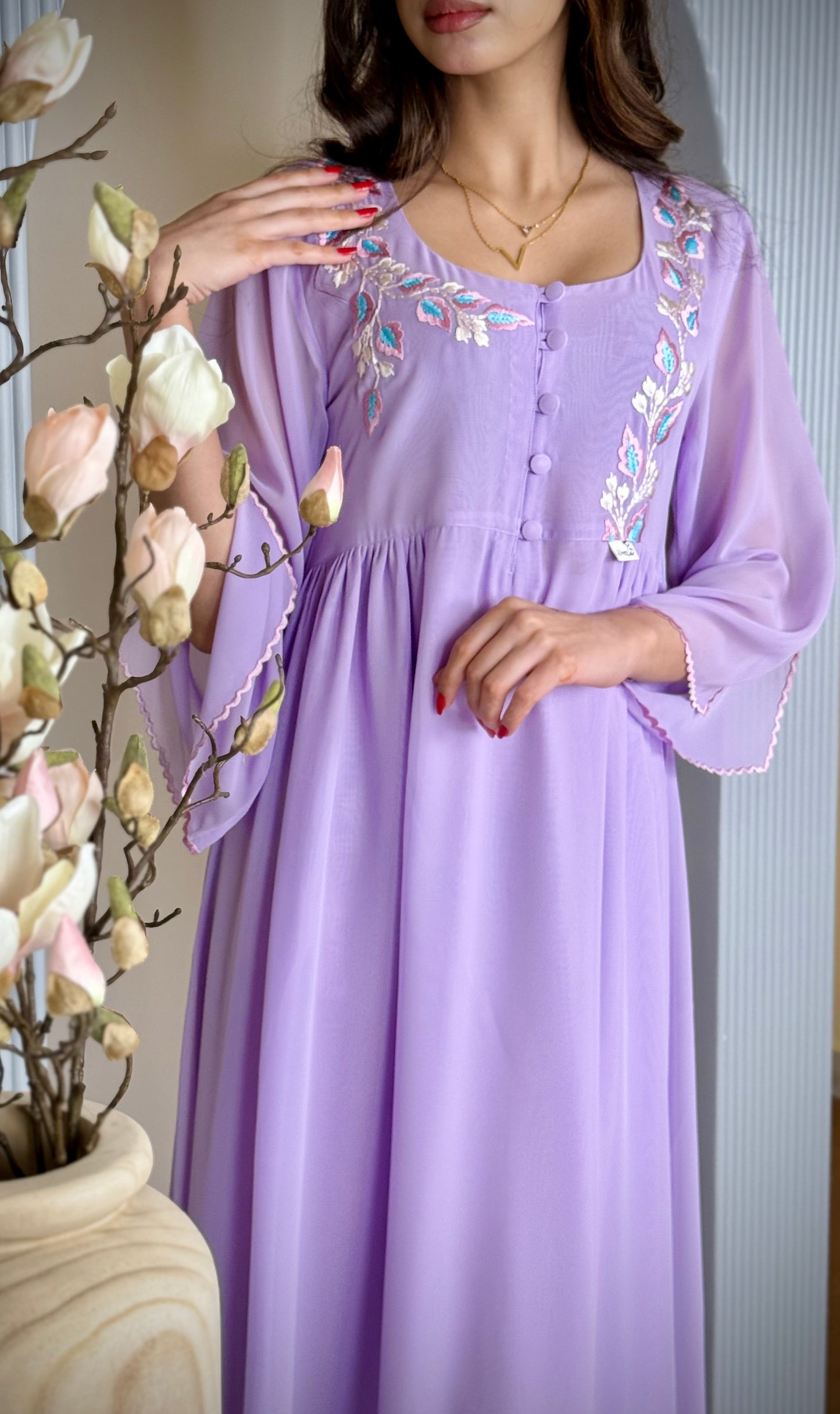 شيفون مع تطريز