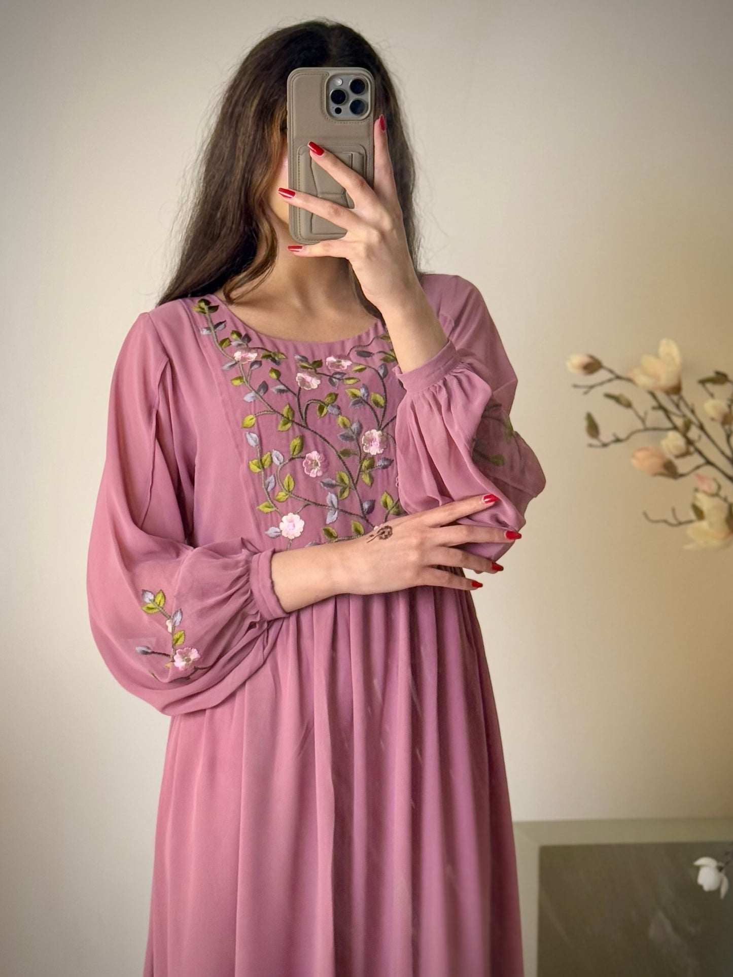 شيفون مع تطريز