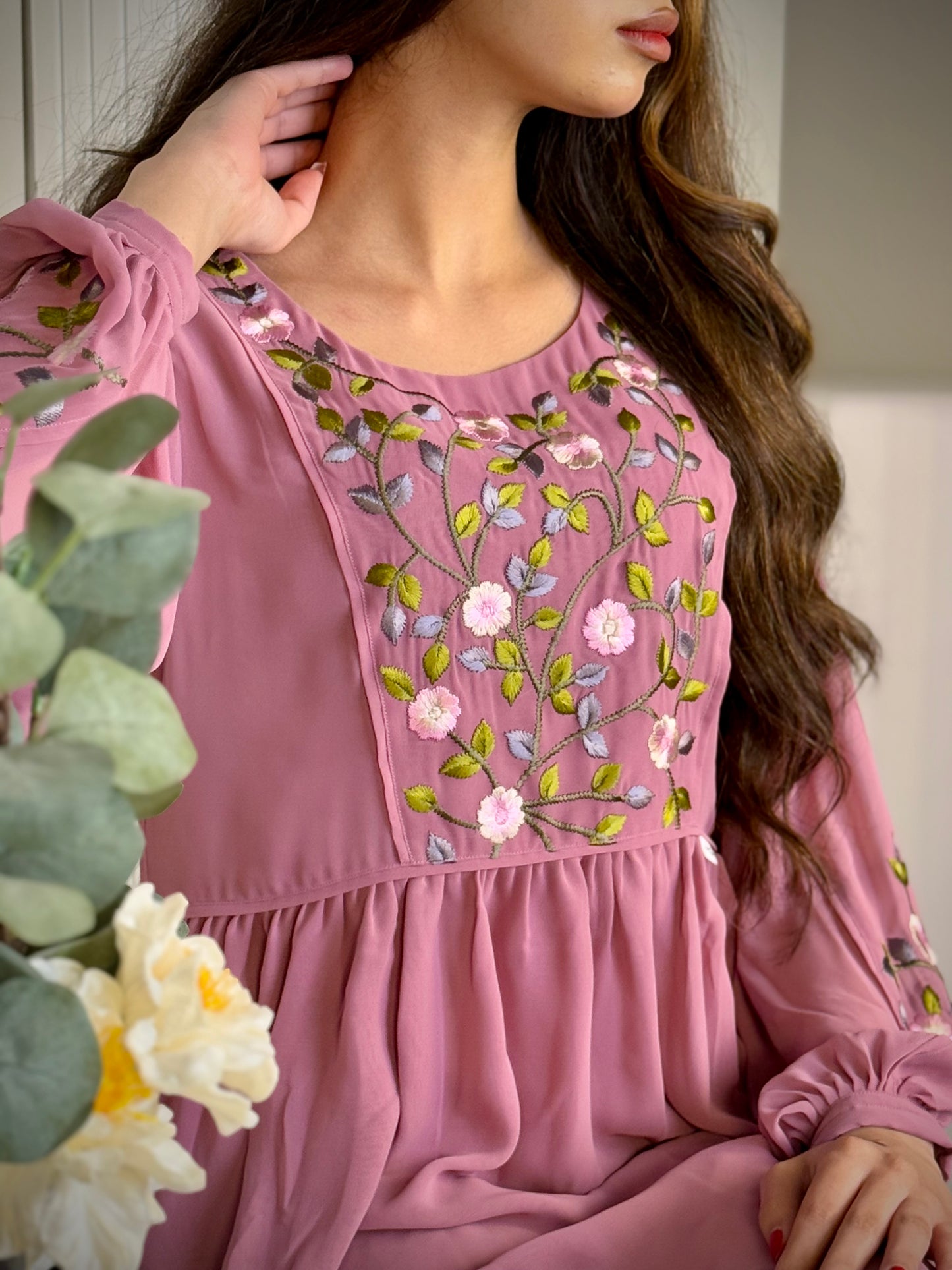 شيفون مع تطريز